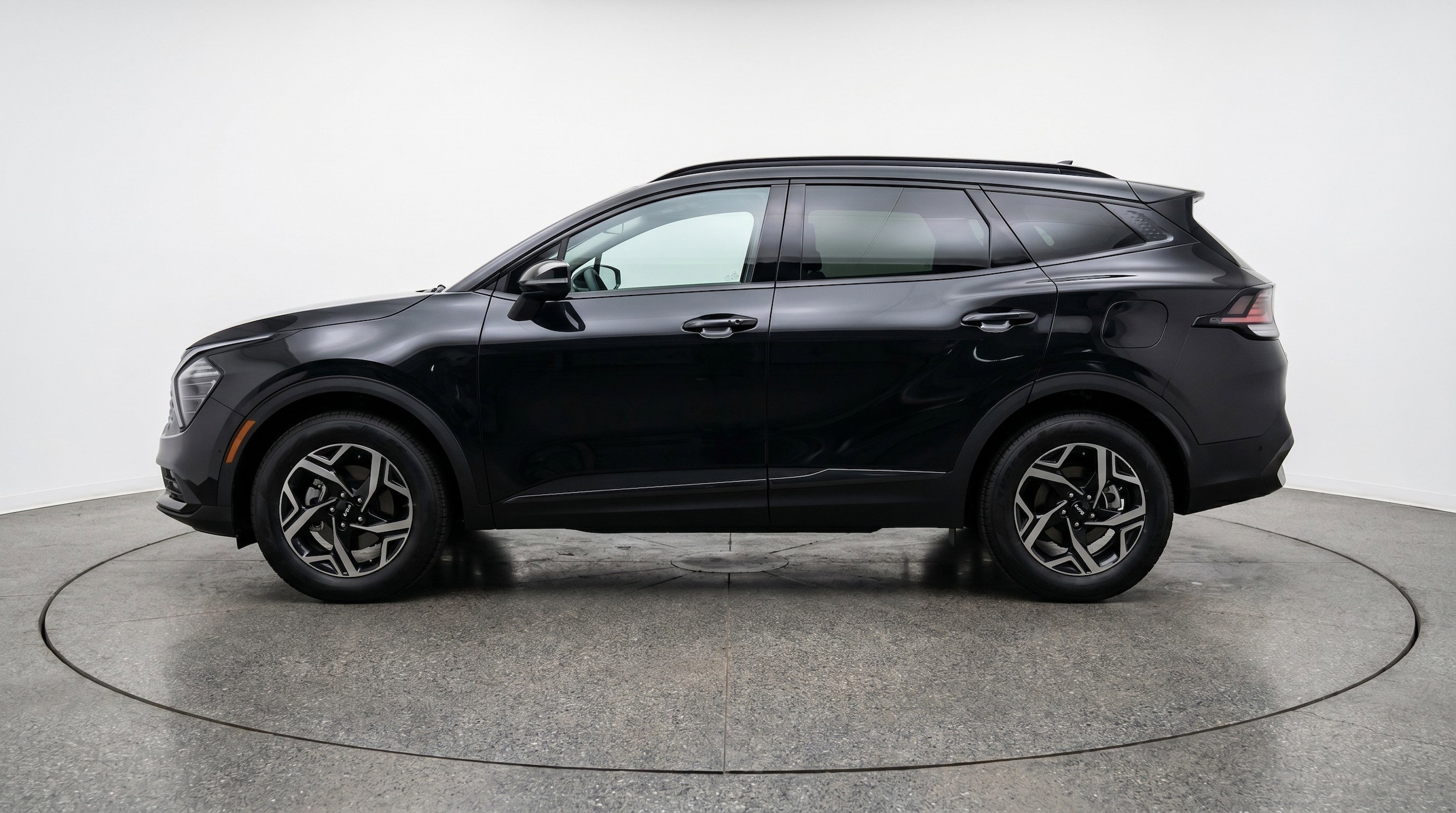 Thumbnail: 2025 Kia Sportage - 5