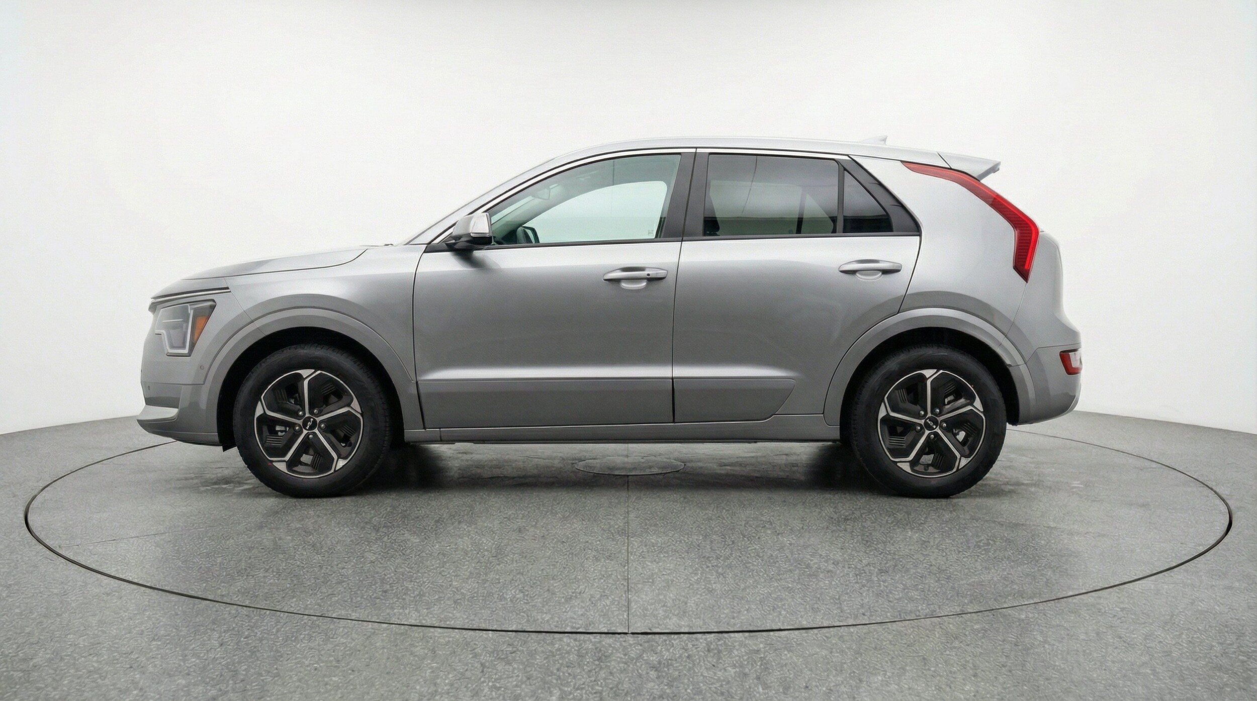 Thumbnail: 2026 Kia Niro - 5
