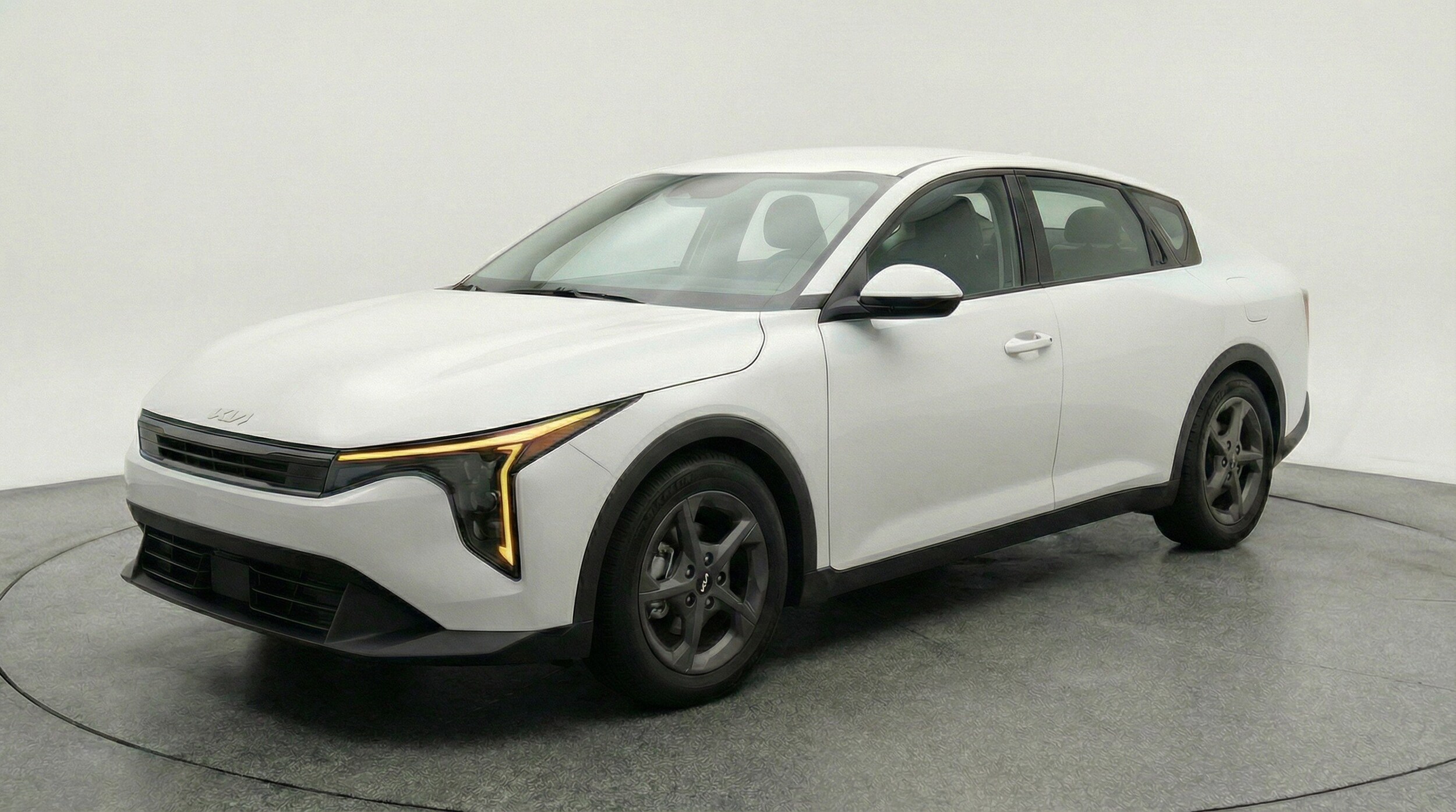 Thumbnail: 2025 Kia K4 - 3