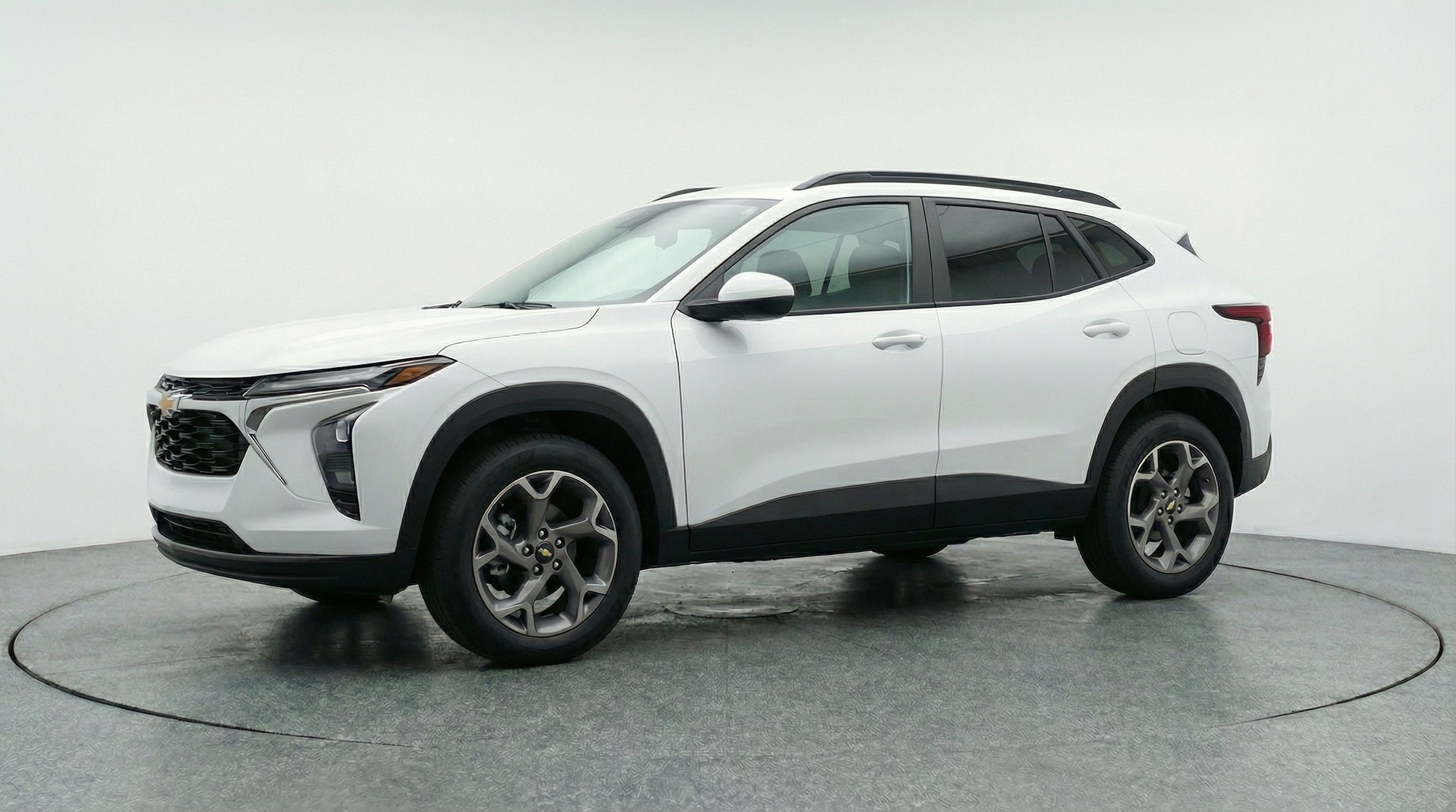 Thumbnail: 2025 Chevrolet Trax - 3