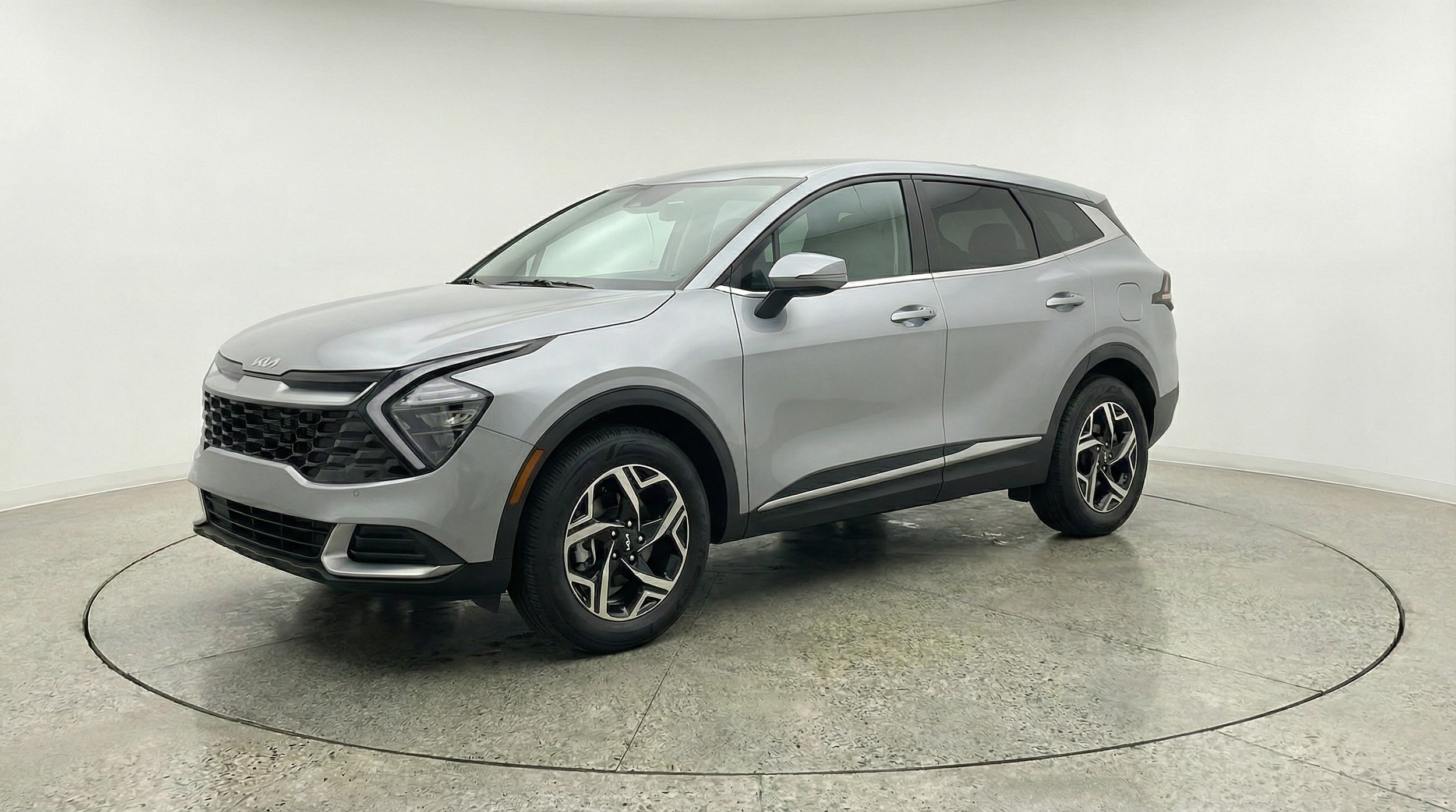 Thumbnail: 2025 Kia Sportage - 3