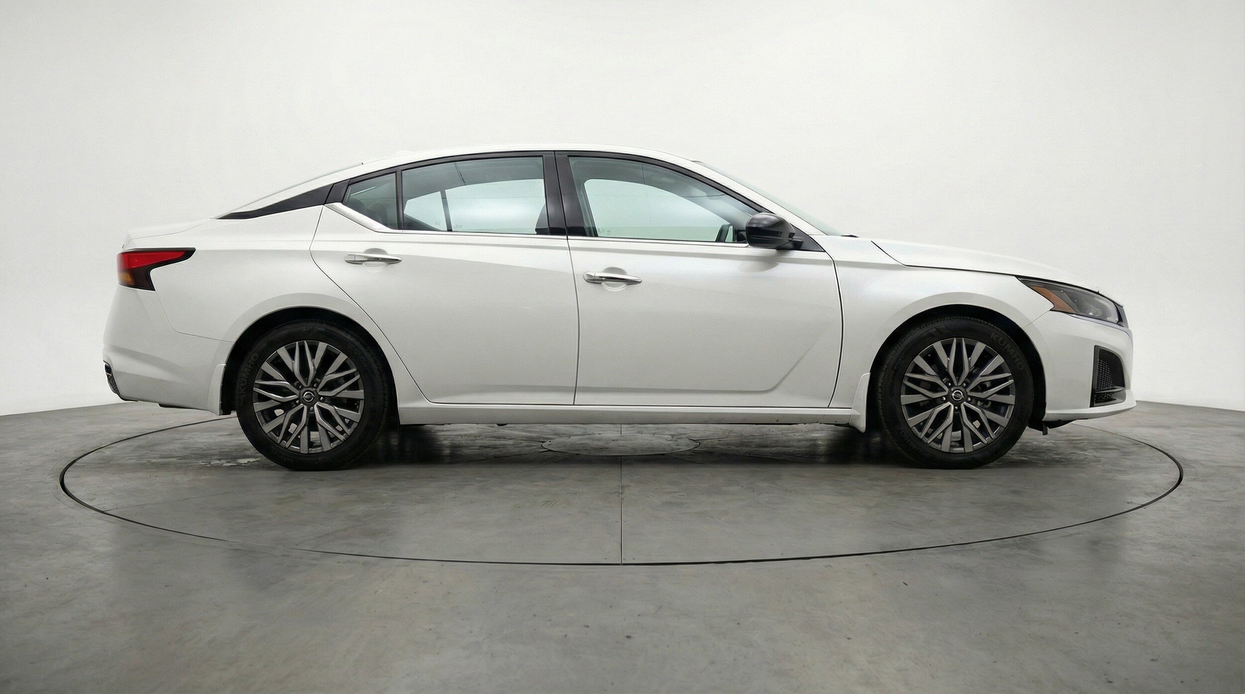 Thumbnail: 2025 Nissan Altima - 11