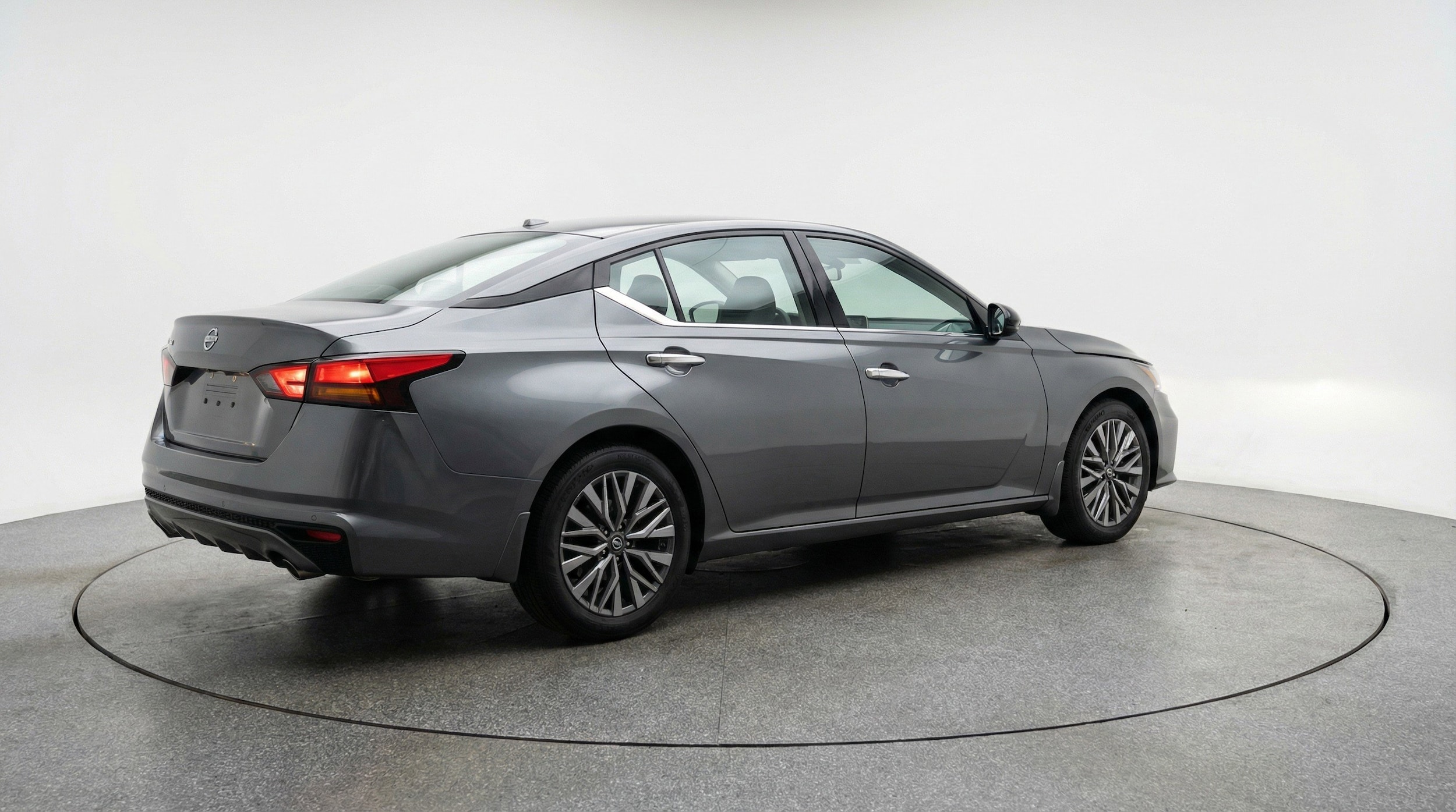 Thumbnail: 2025 Nissan Altima - 9