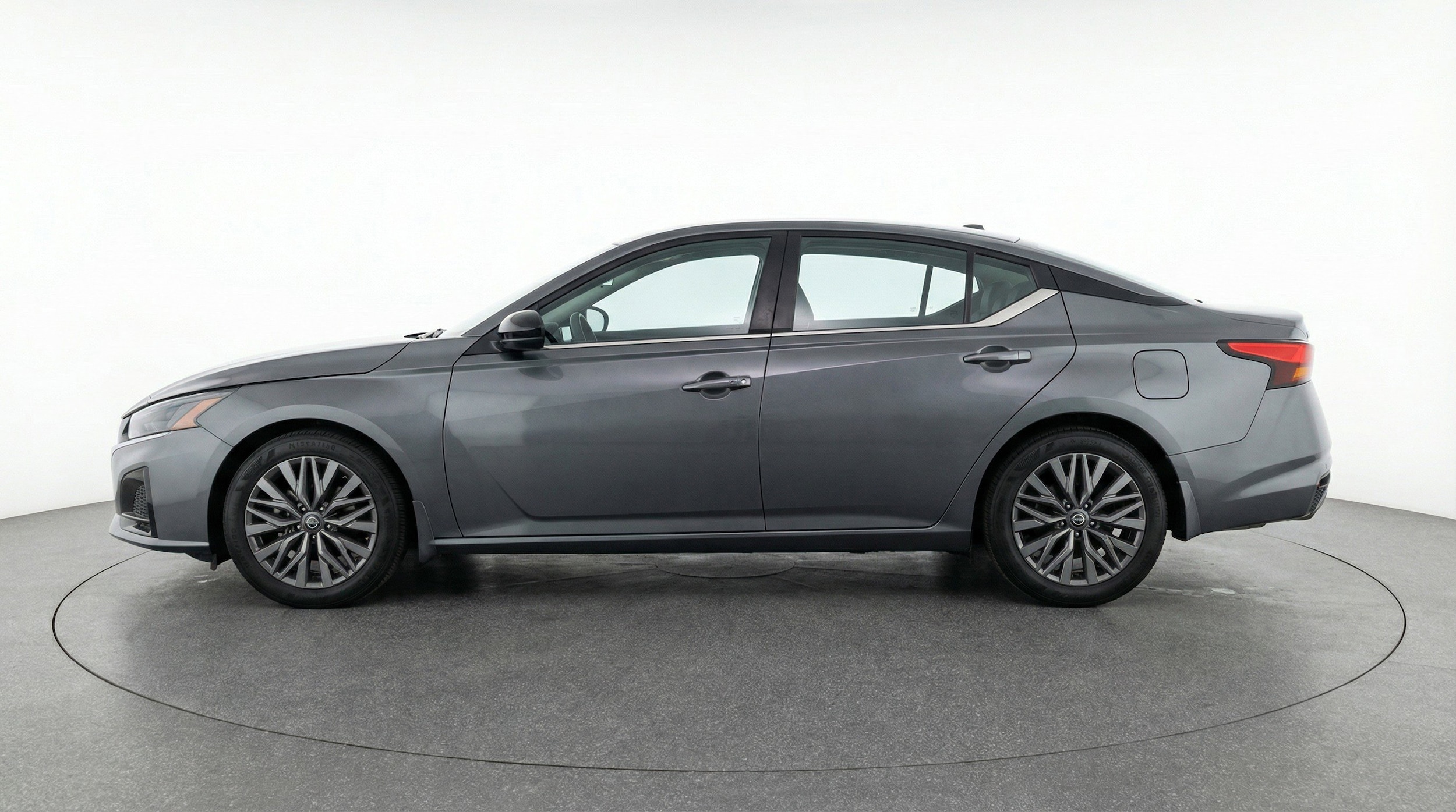 Thumbnail: 2025 Nissan Altima - 5