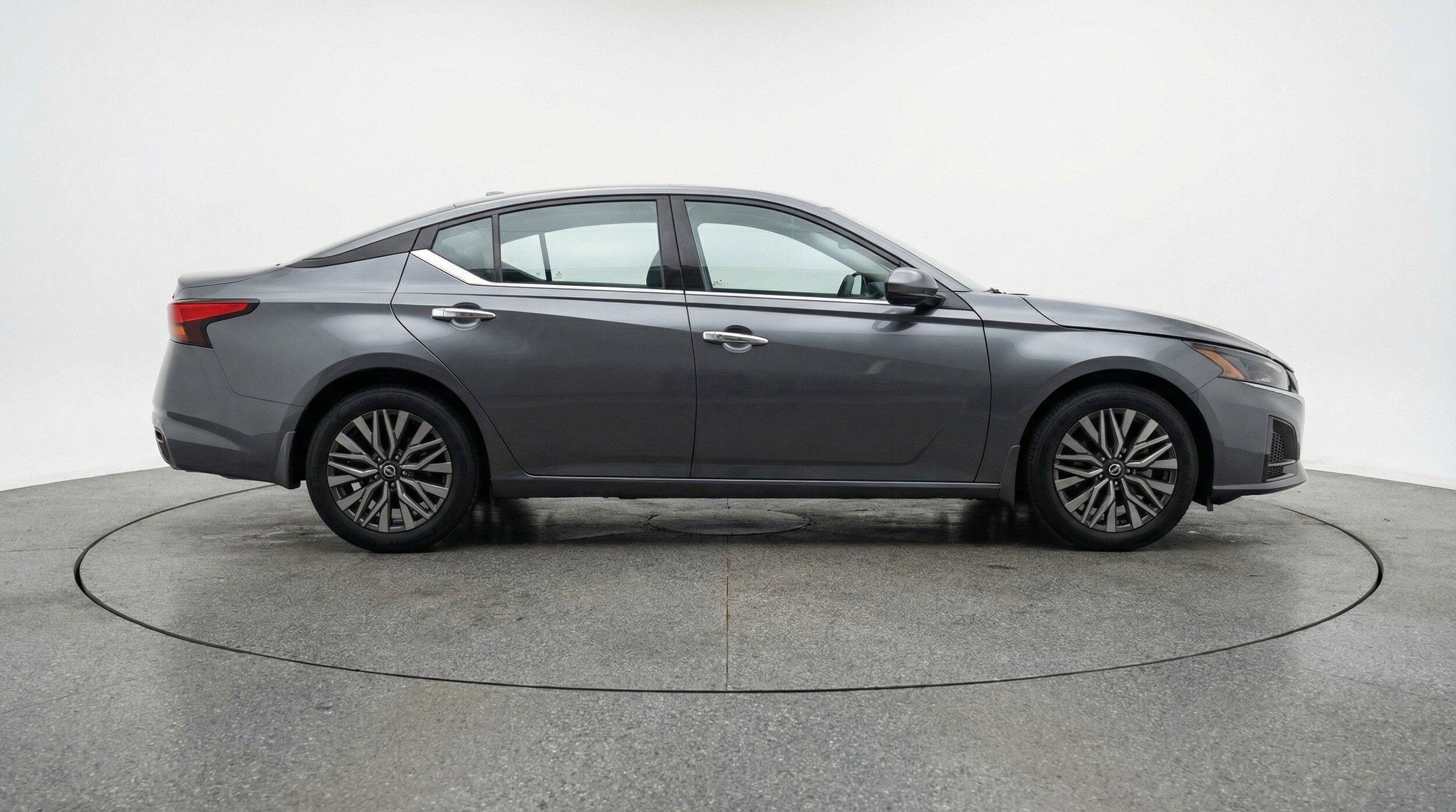 Thumbnail: 2025 Nissan Altima - 11