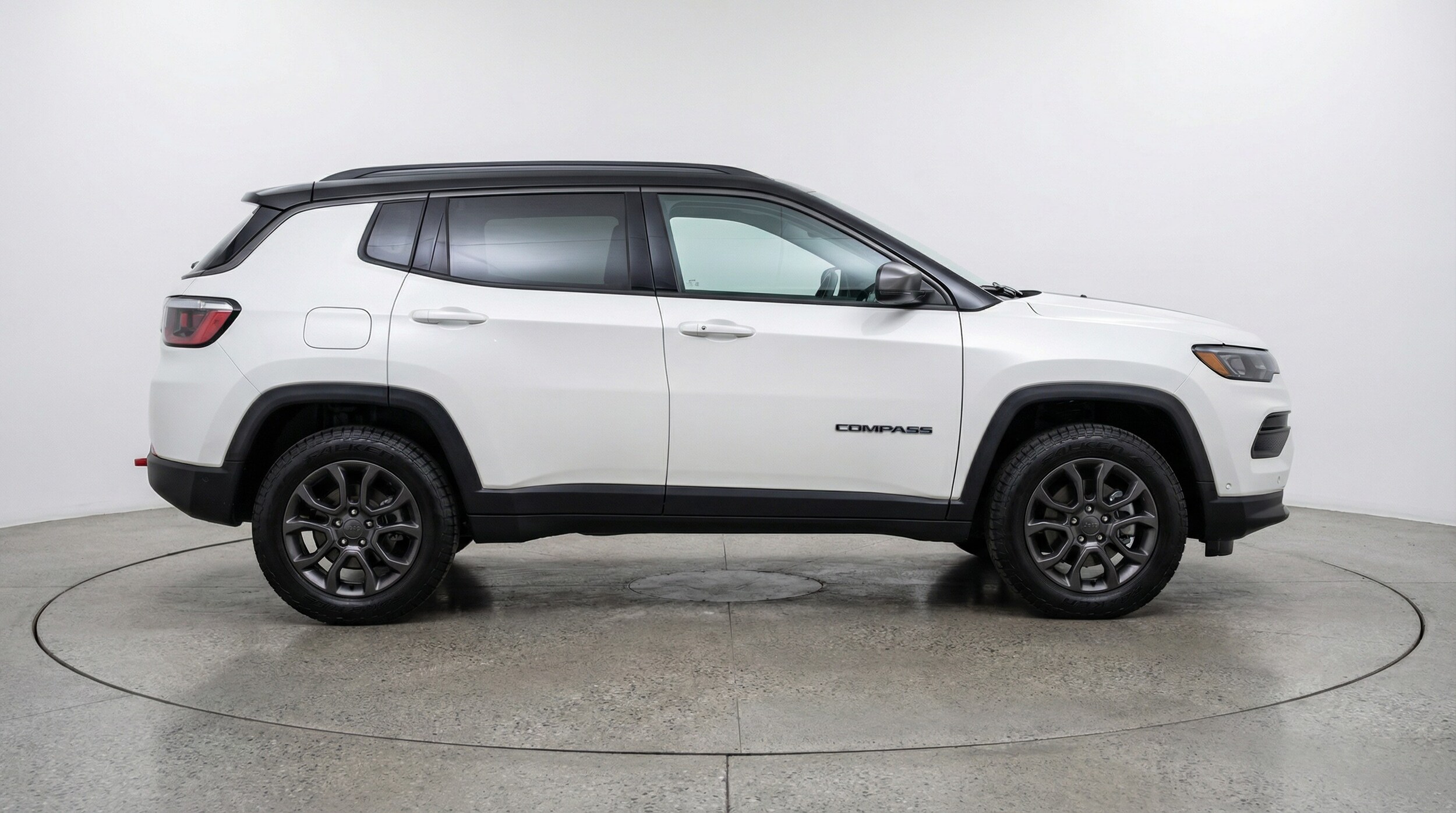 Thumbnail: 2025 Jeep Compass - 8