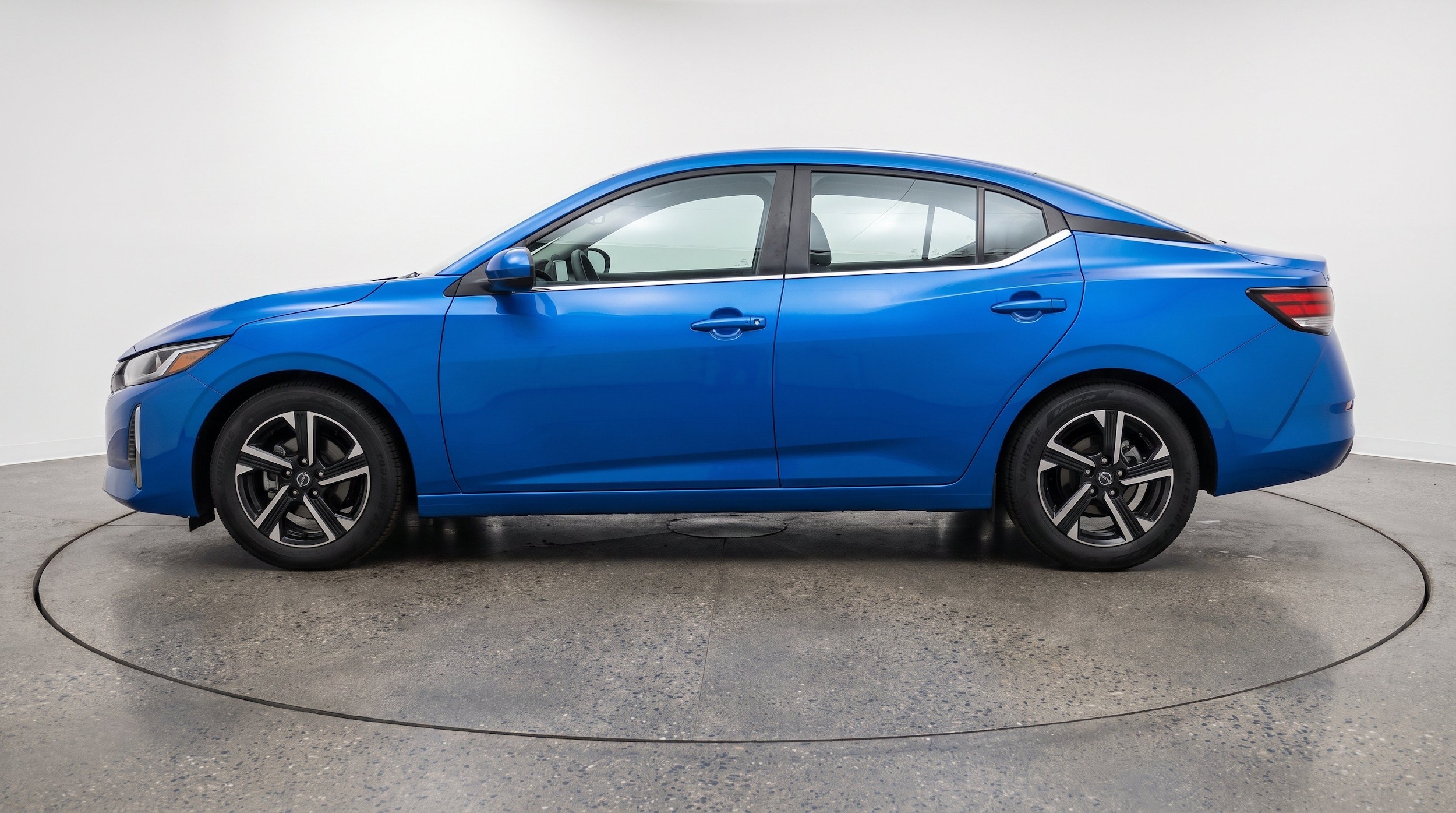 Thumbnail: 2025 Nissan Sentra - 5