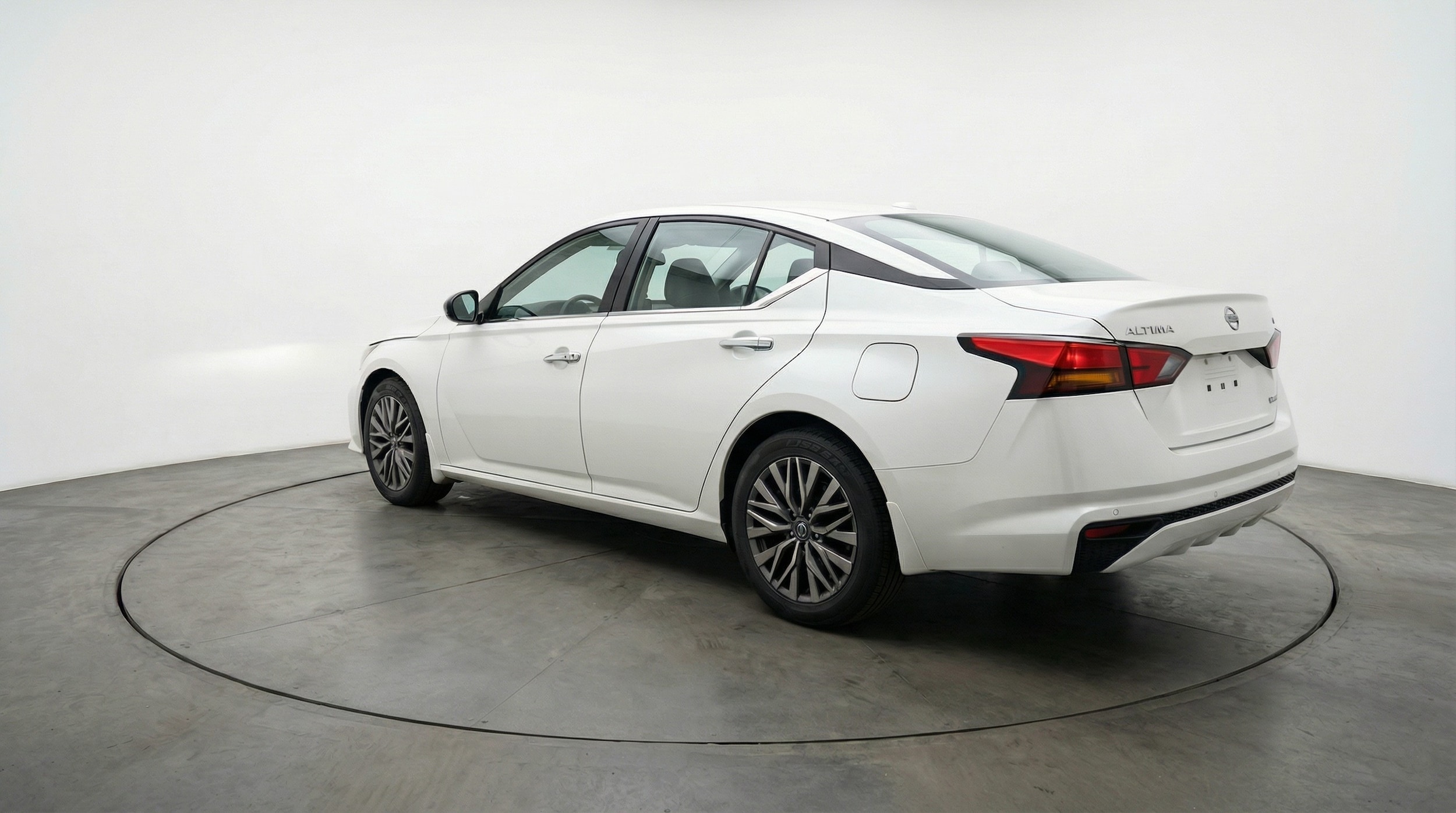 Thumbnail: 2025 Nissan Altima - 5