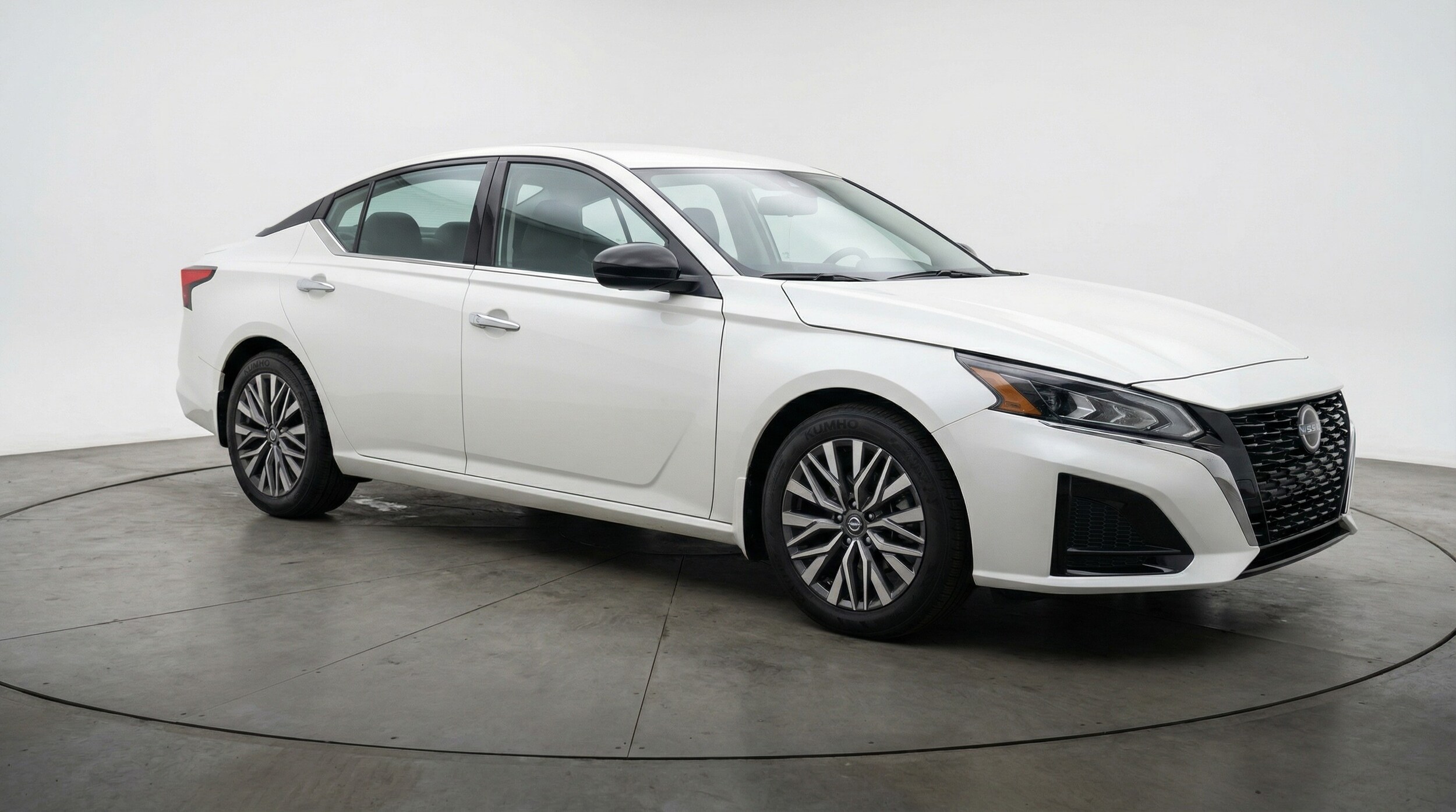 Thumbnail: 2025 Nissan Altima - 1