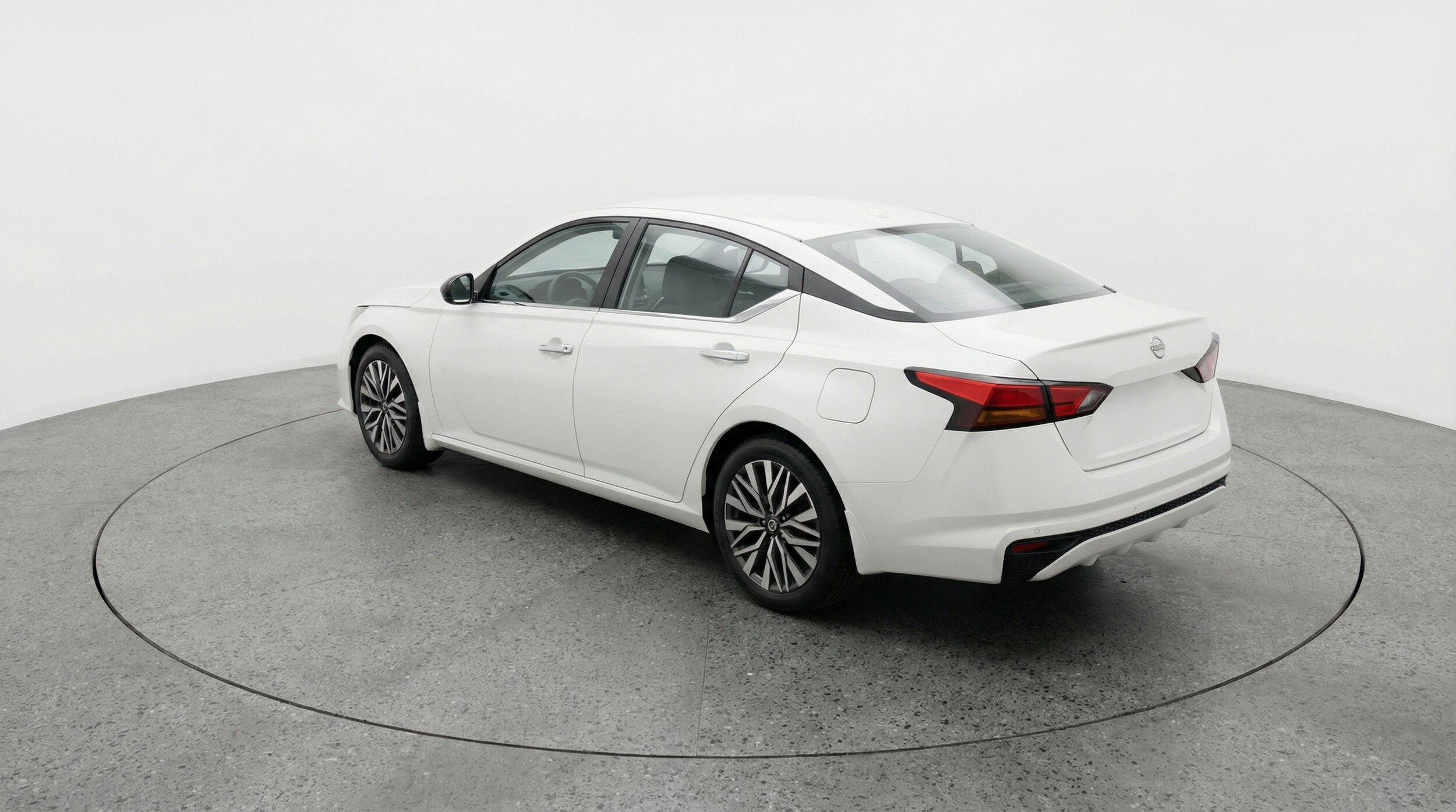 Thumbnail: 2025 Nissan Altima - 5