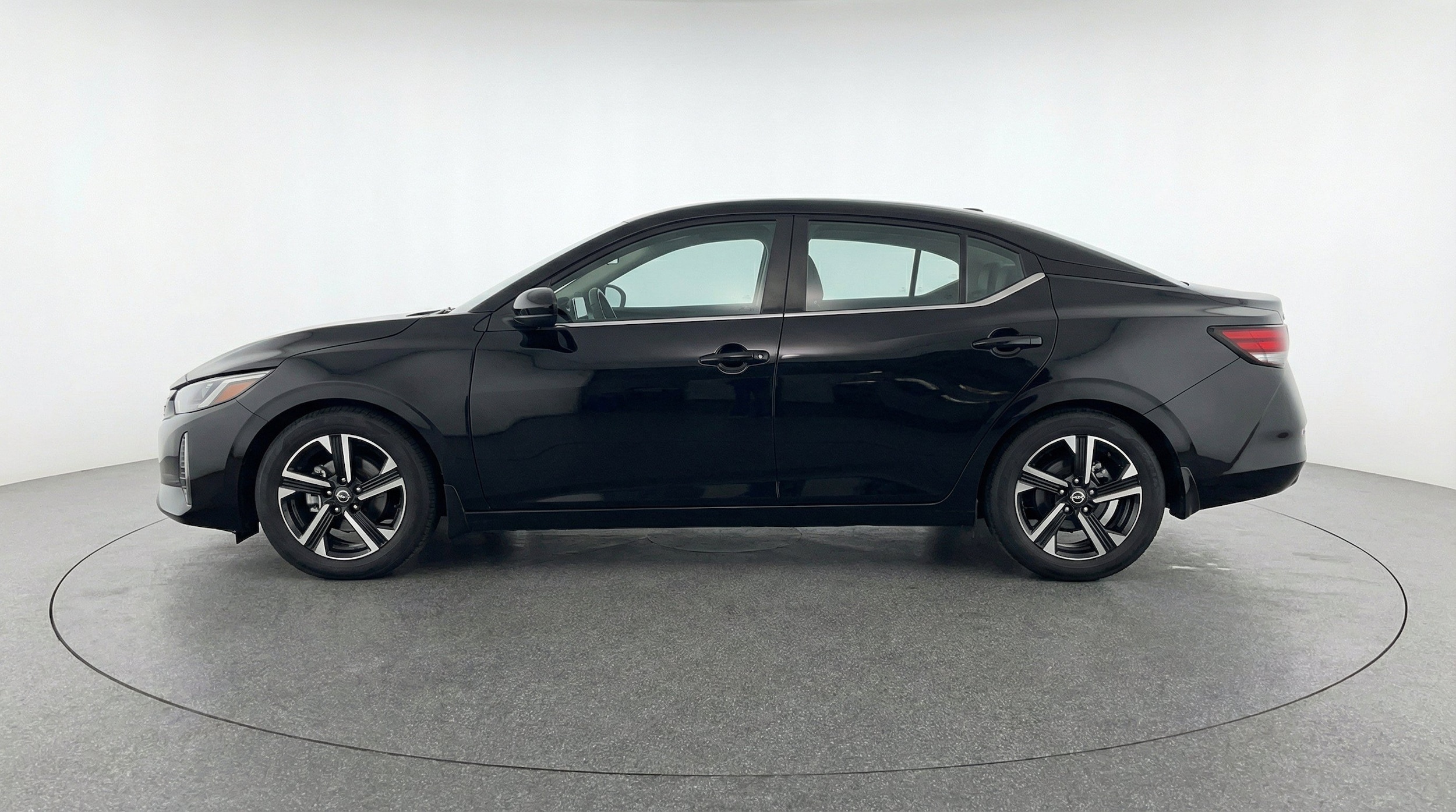 Thumbnail: 2025 Nissan Sentra - 5