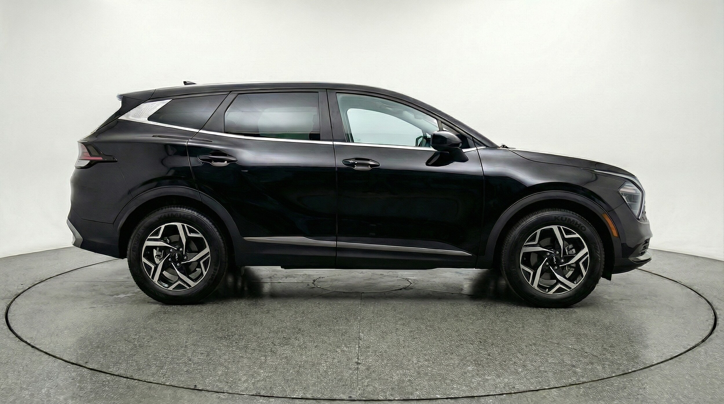 Thumbnail: 2025 Kia Sportage - 8