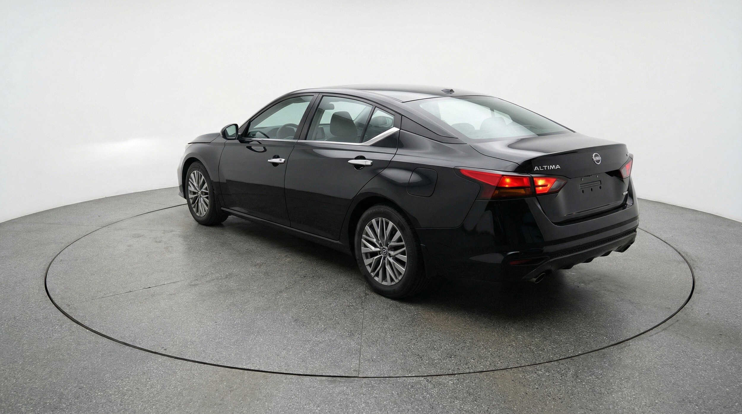 Thumbnail: 2025 Nissan Altima - 6