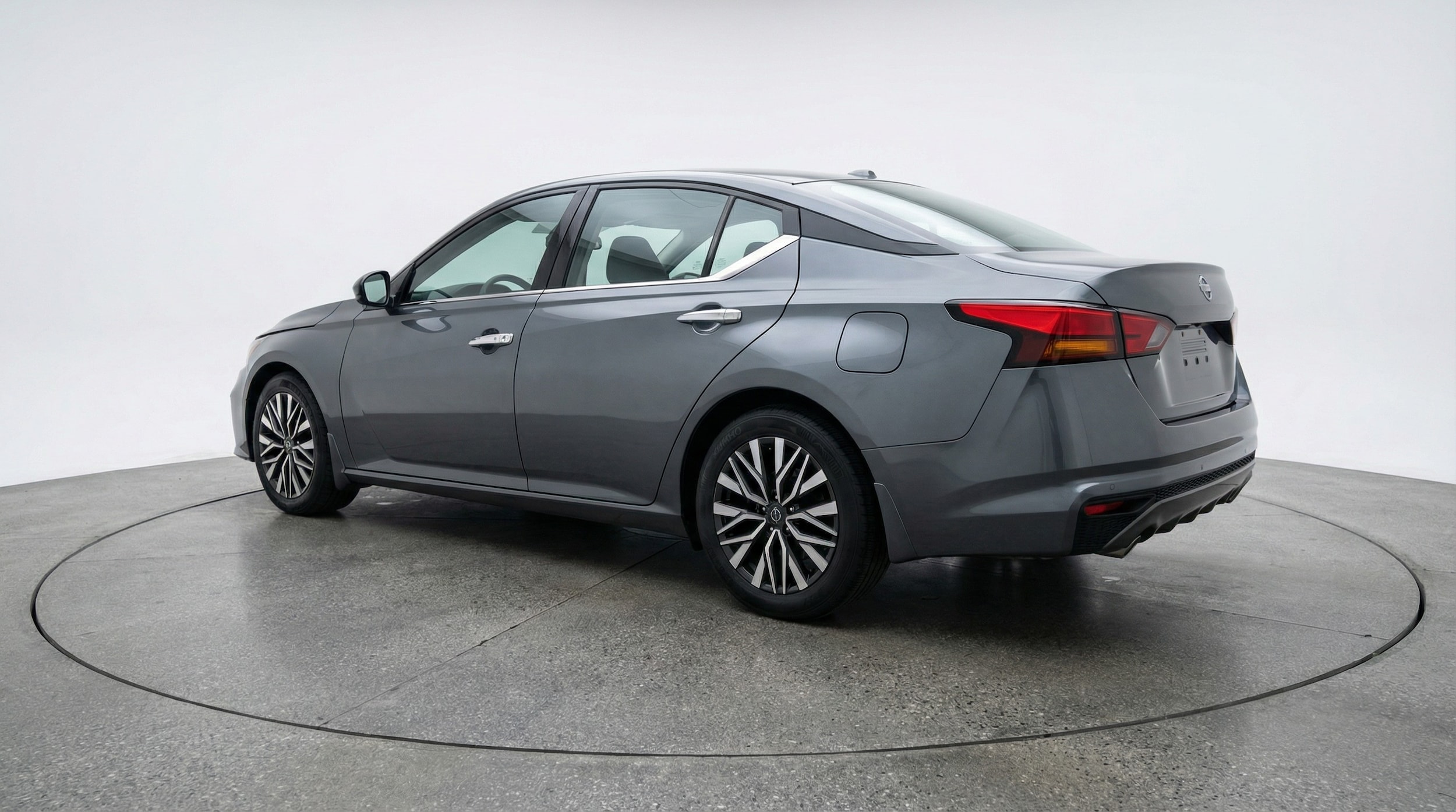 Thumbnail: 2025 Nissan Altima - 5