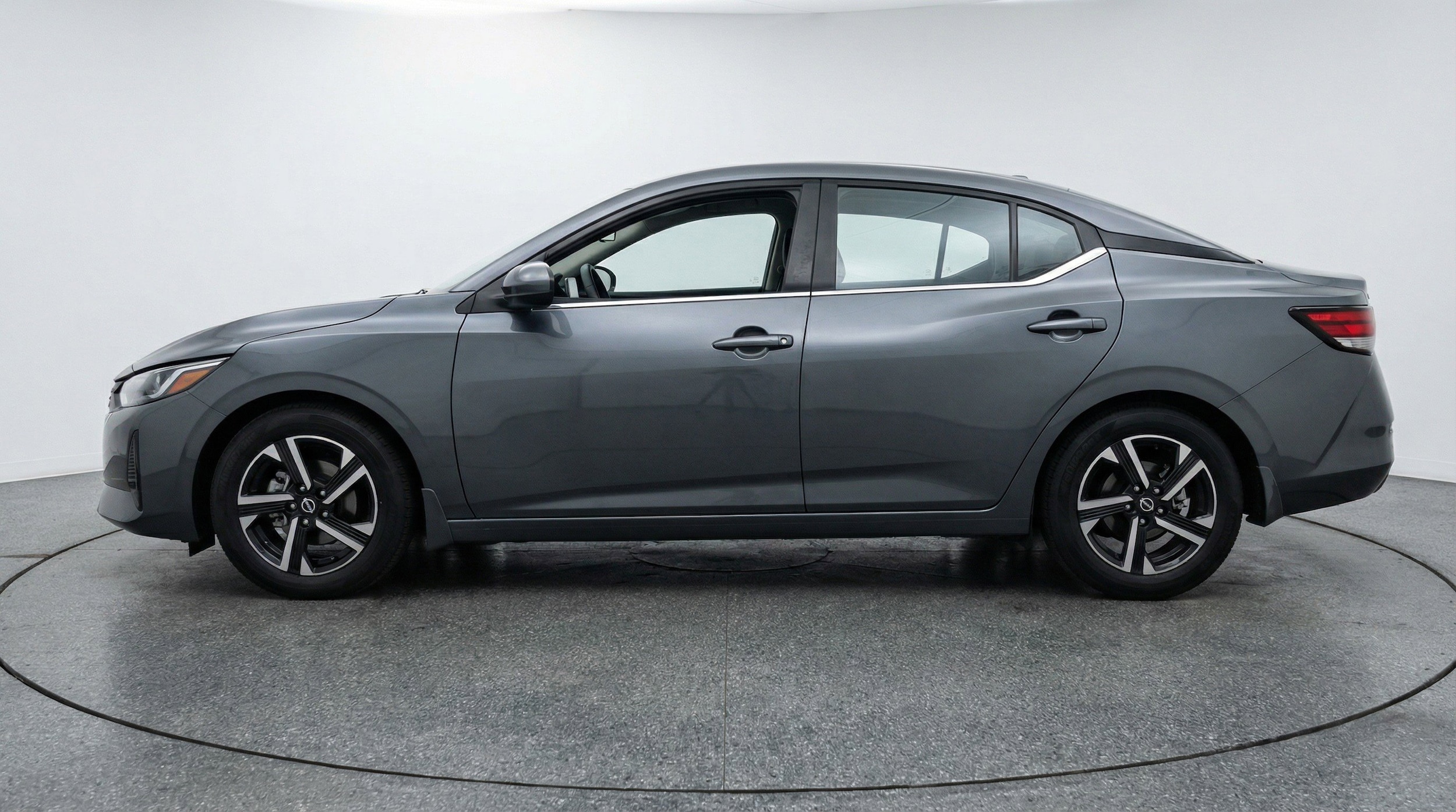 Thumbnail: 2025 Nissan Sentra - 5