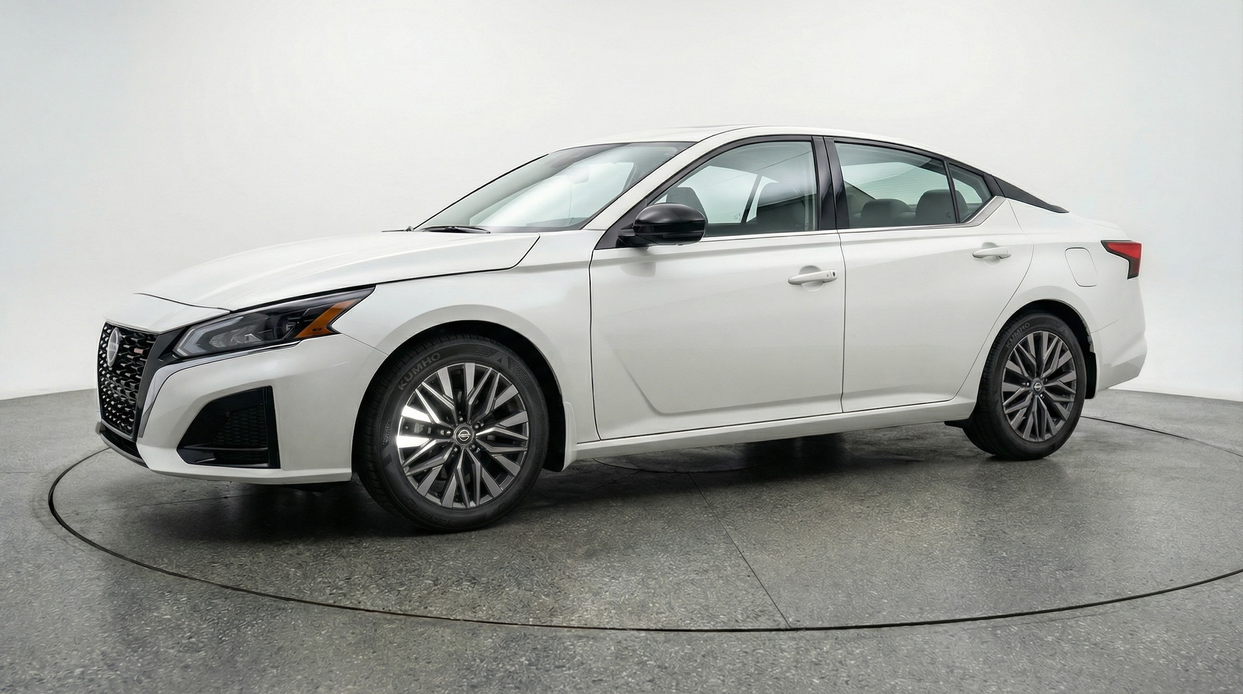 Thumbnail: 2025 Nissan Altima - 3