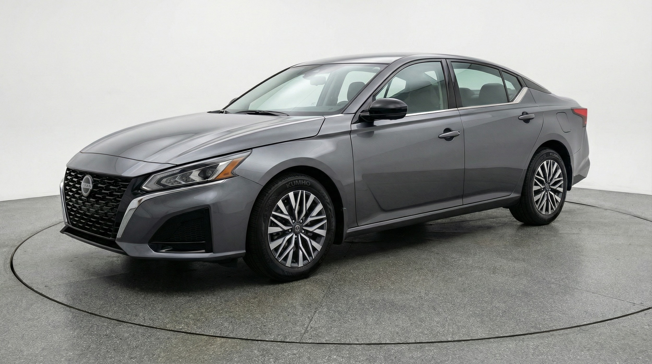 Thumbnail: 2025 Nissan Altima - 3