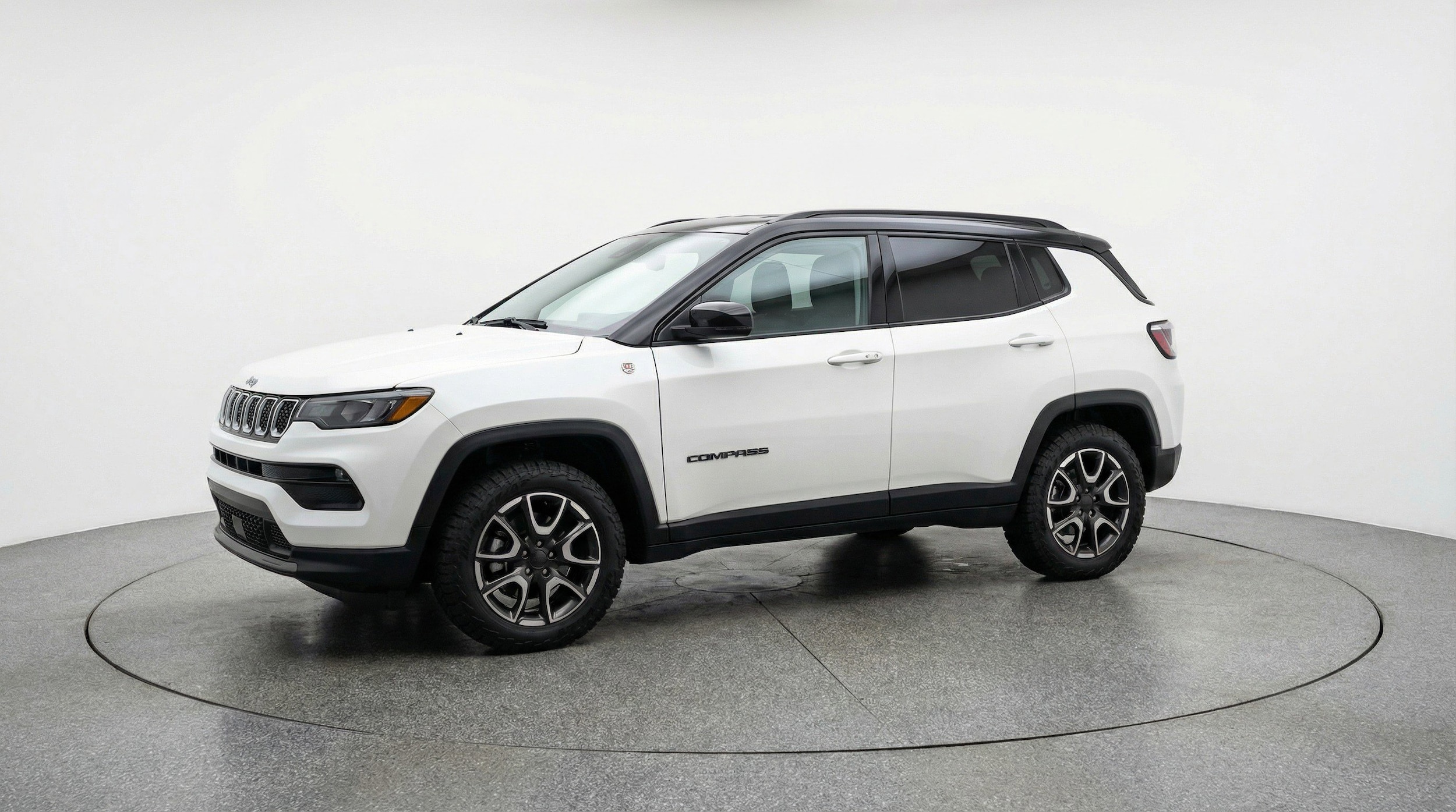 Thumbnail: 2025 Jeep Compass - 3