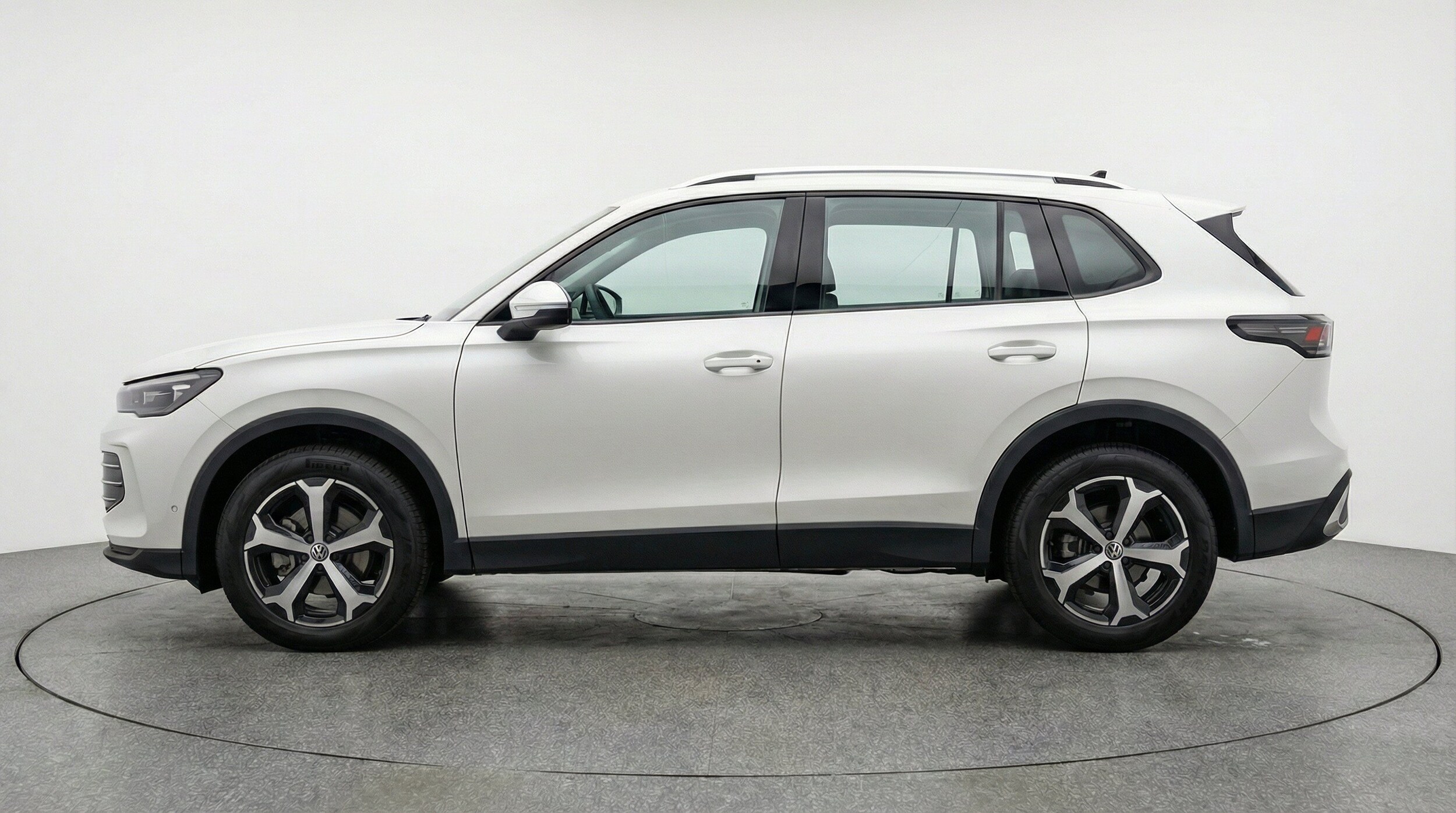 Thumbnail: 2026 Volkswagen Tiguan - 5