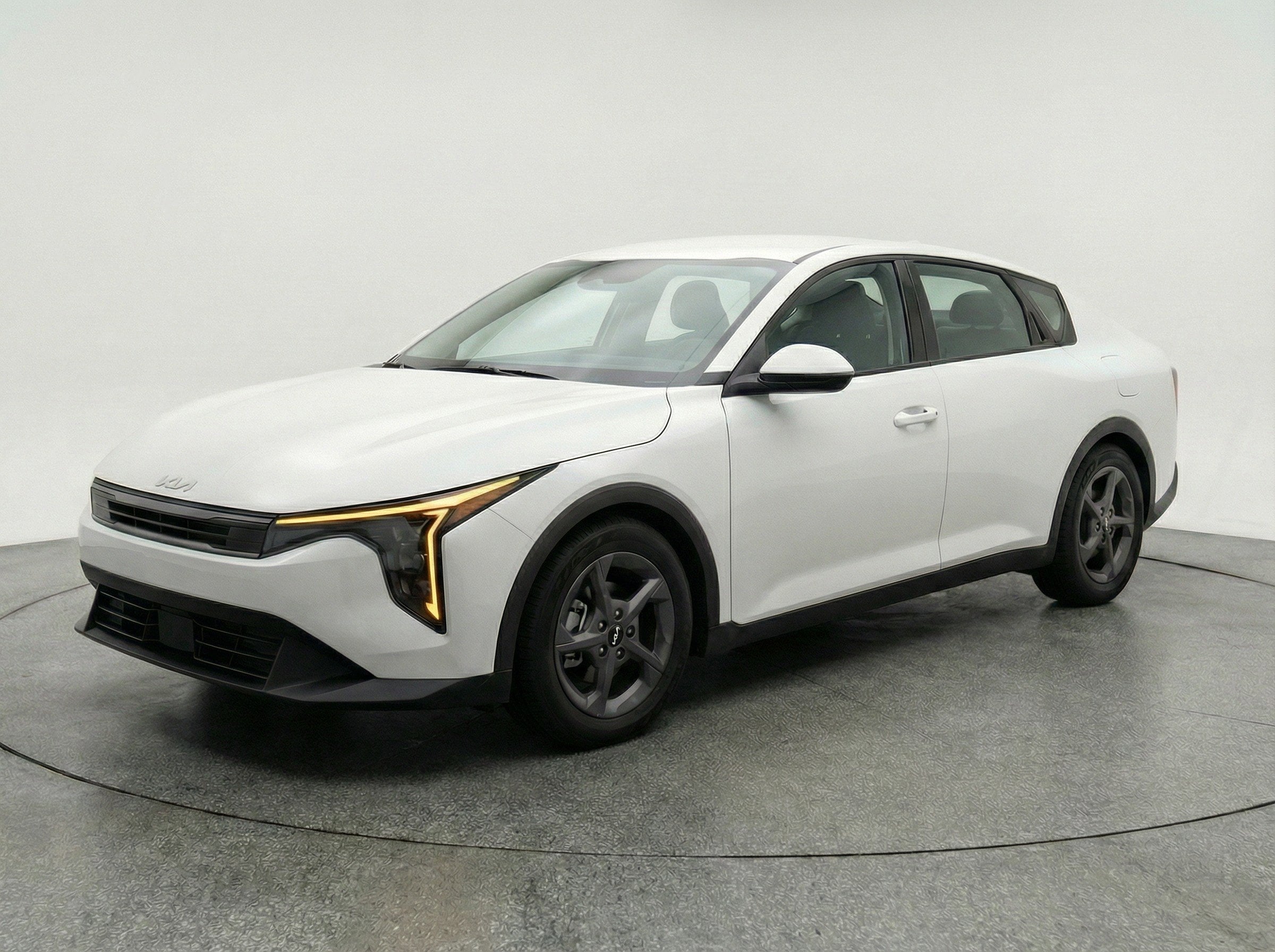 Thumbnail: 2025 Kia K4 - 3