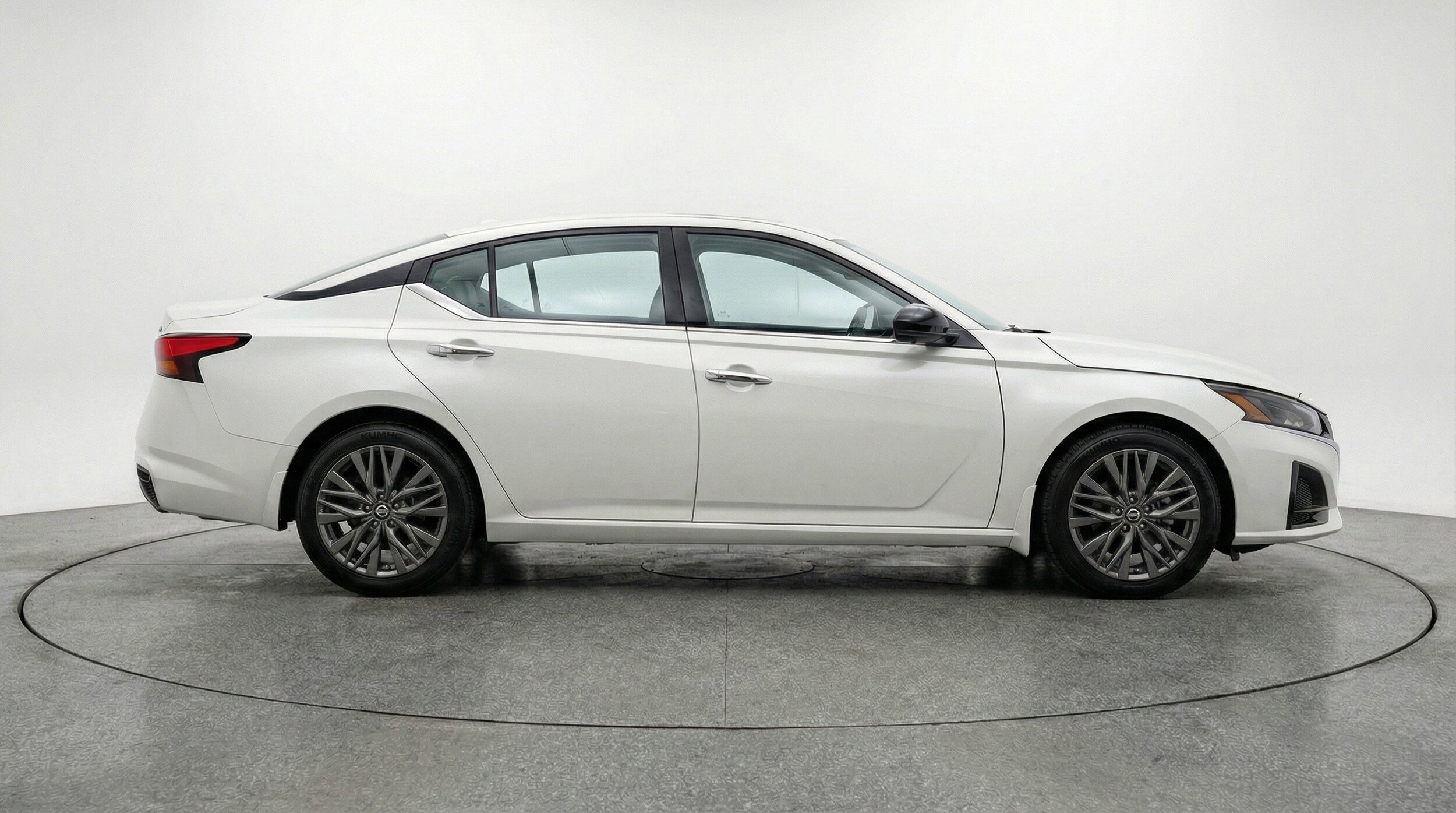 Thumbnail: 2025 Nissan Altima - 11