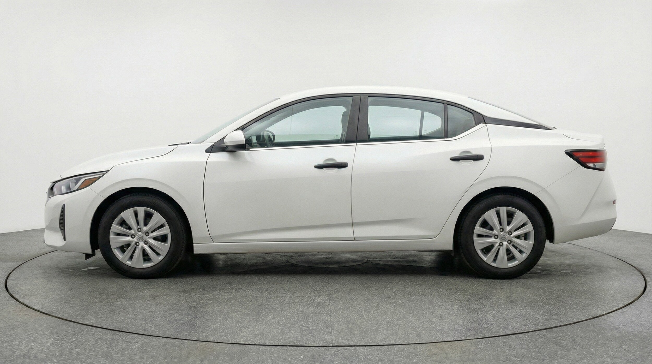 Thumbnail: 2025 Nissan Sentra - 5