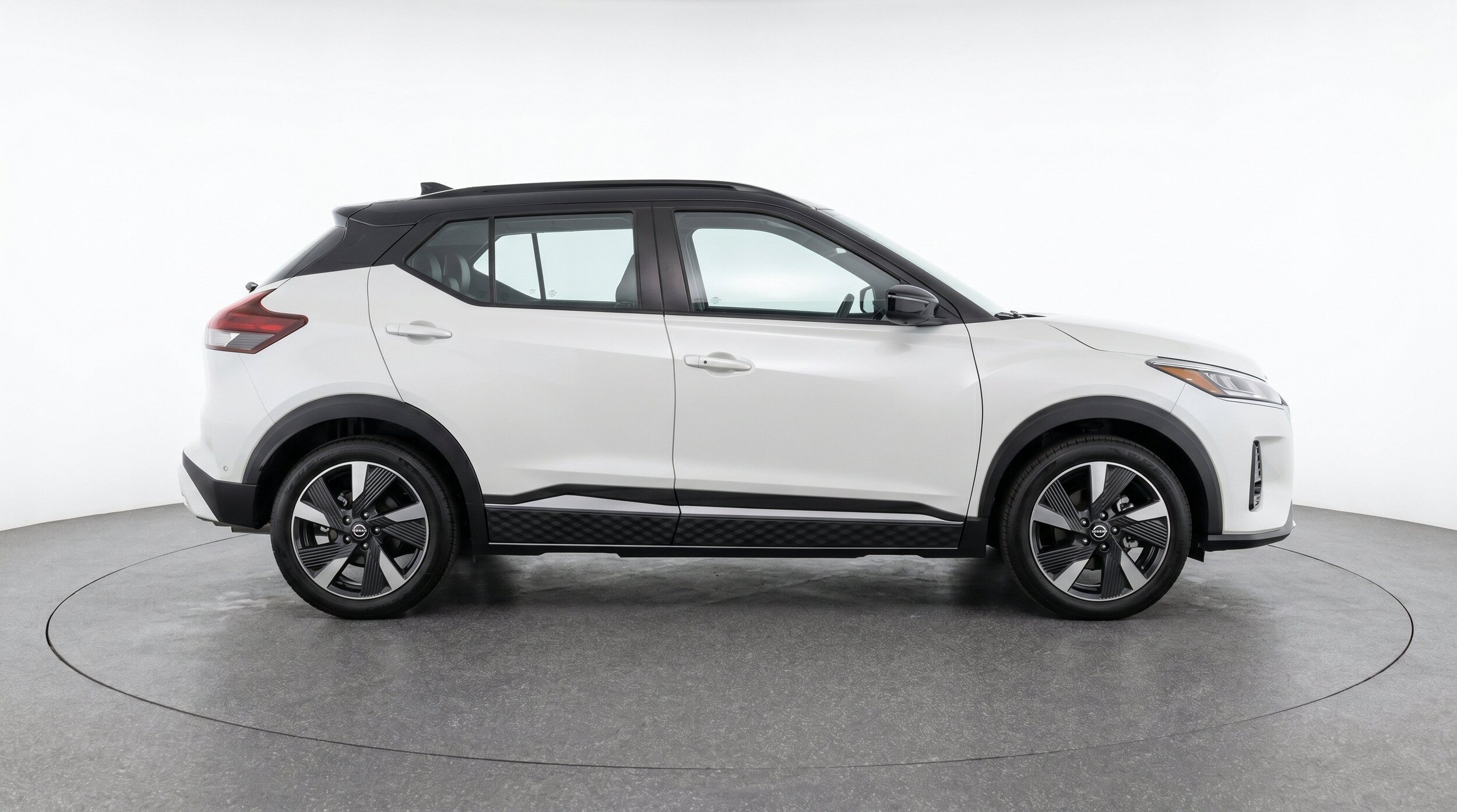 Thumbnail: 2026 Nissan Kicks - 10