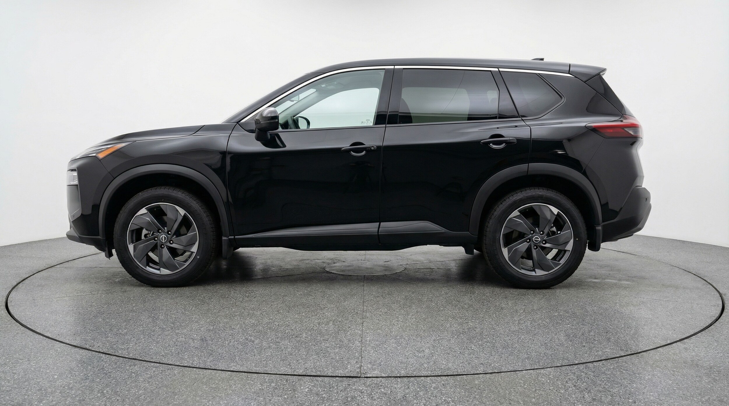 Thumbnail: 2025 Nissan Rogue - 4
