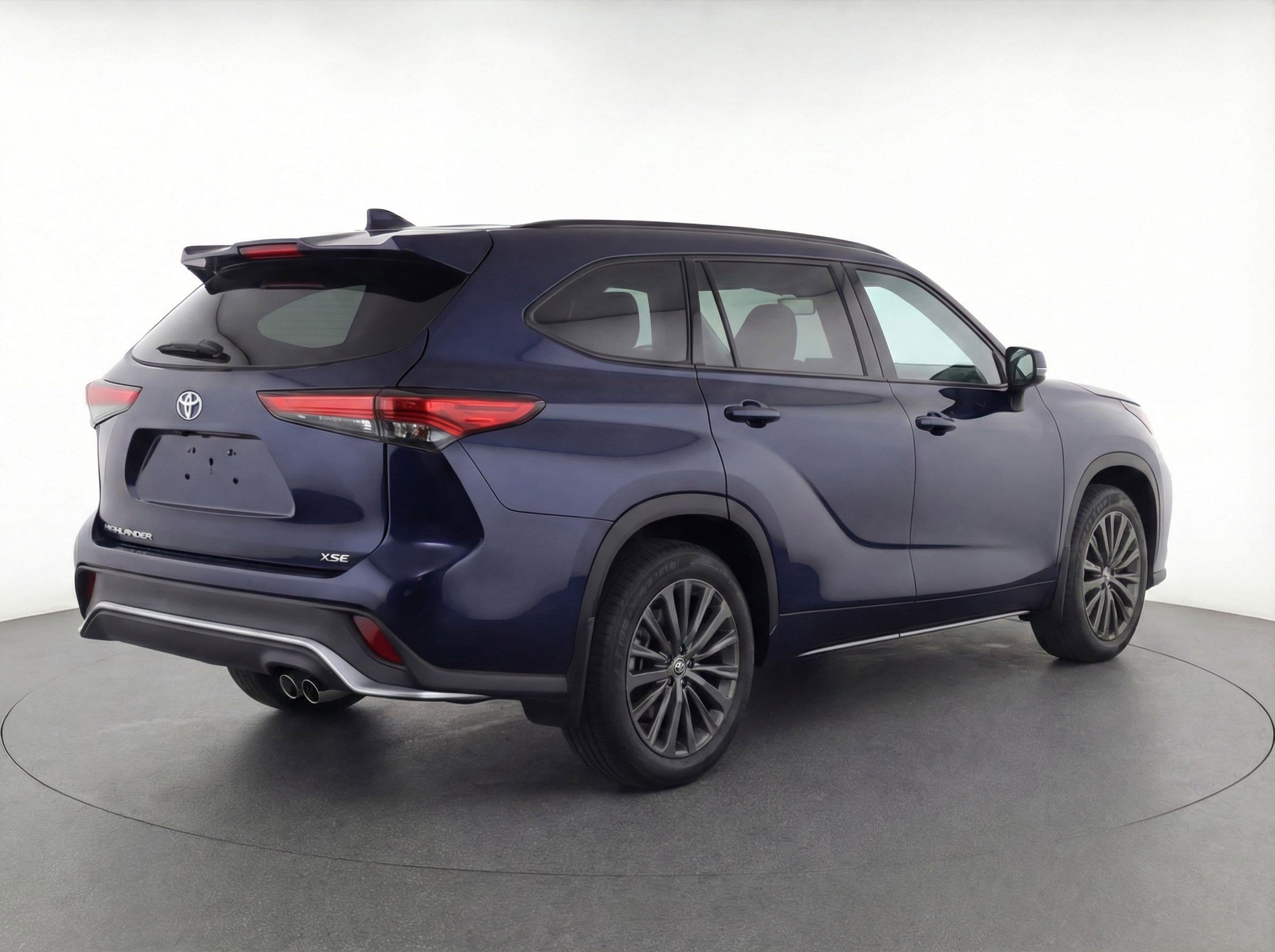 Thumbnail: 2024 Toyota Highlander - 9