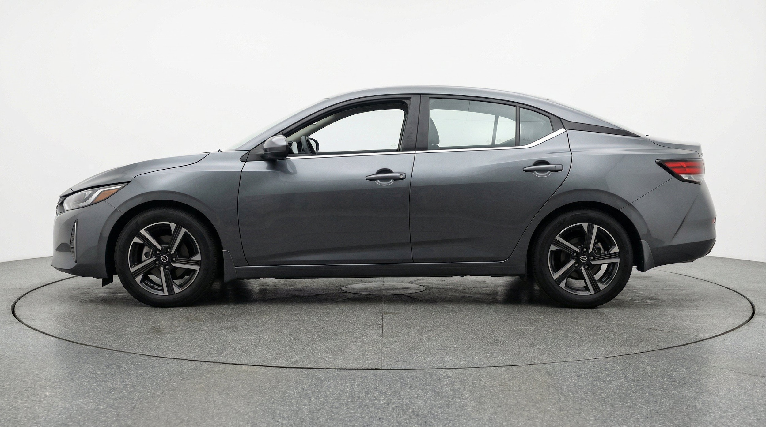 Thumbnail: 2025 Nissan Sentra - 5