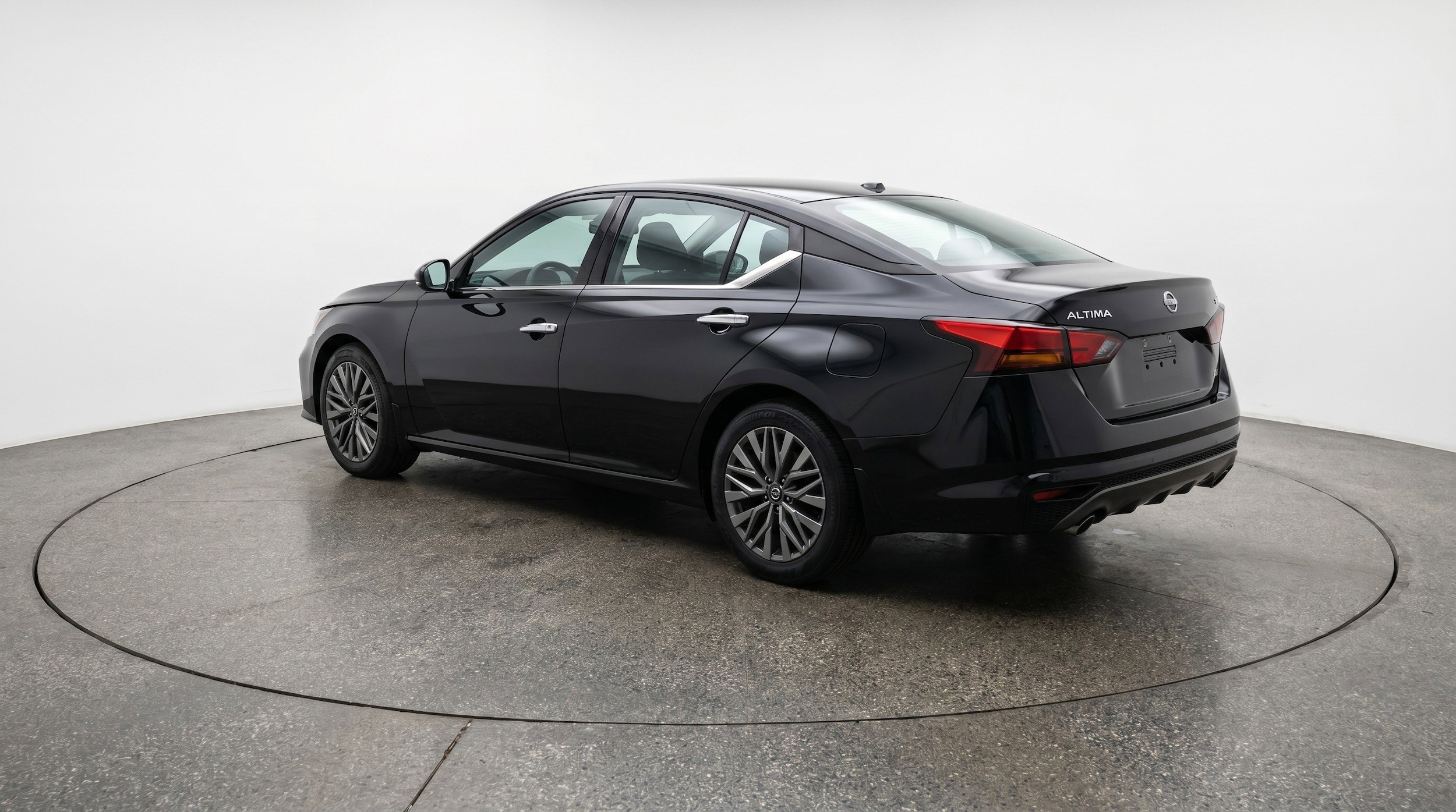 Thumbnail: 2025 Nissan Altima - 6