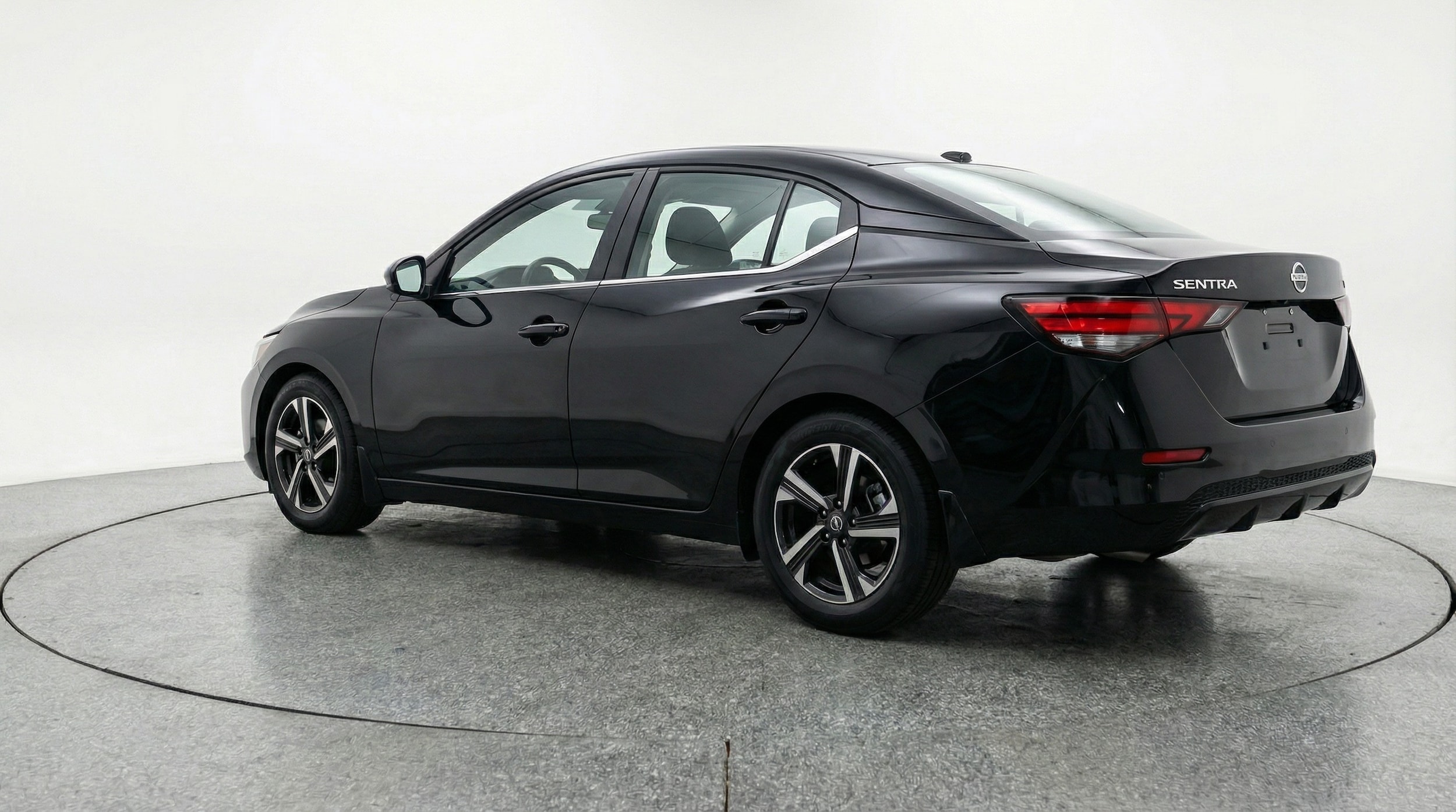 Thumbnail: 2025 Nissan Sentra - 5