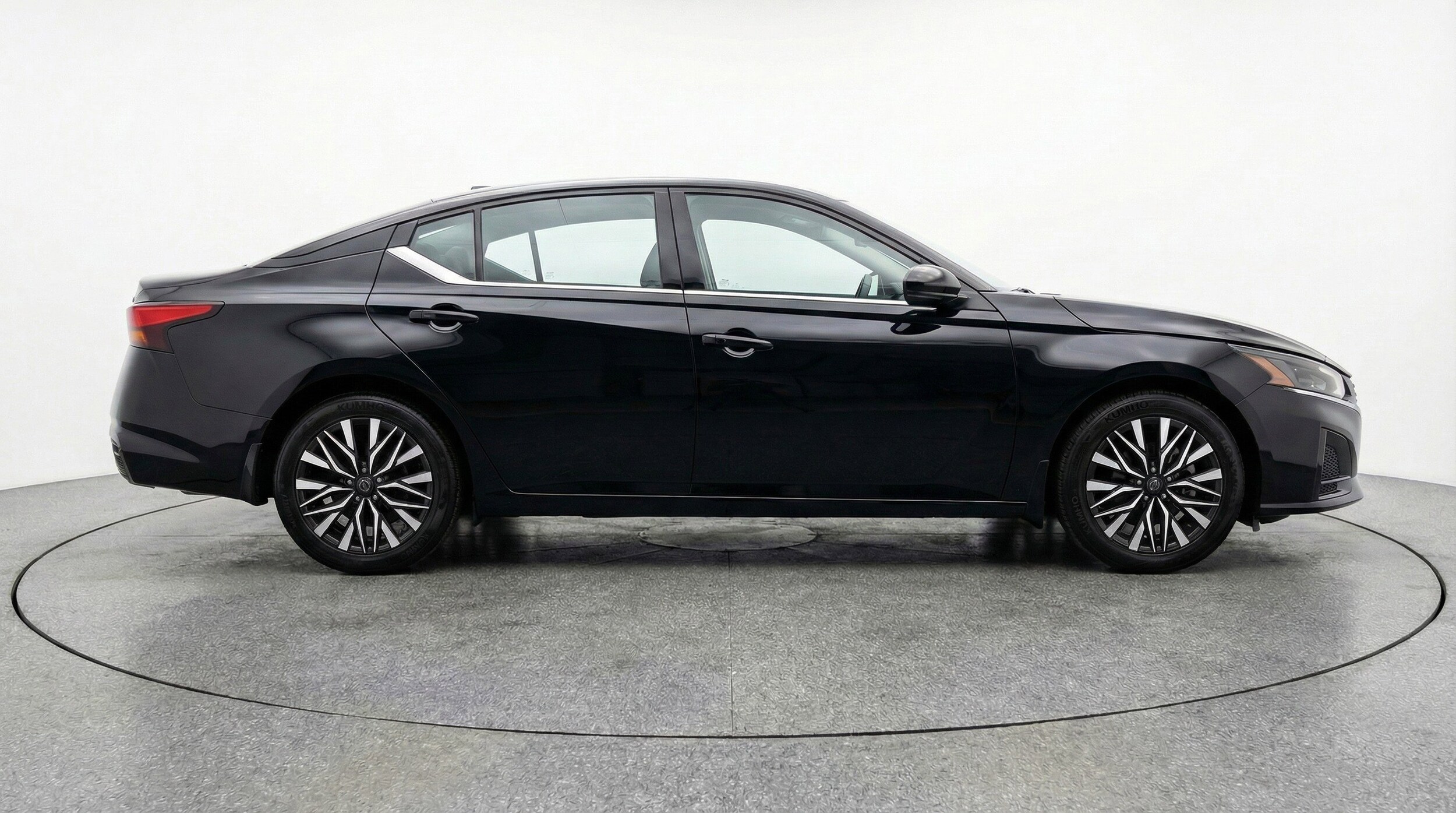Thumbnail: 2025 Nissan Altima - 11