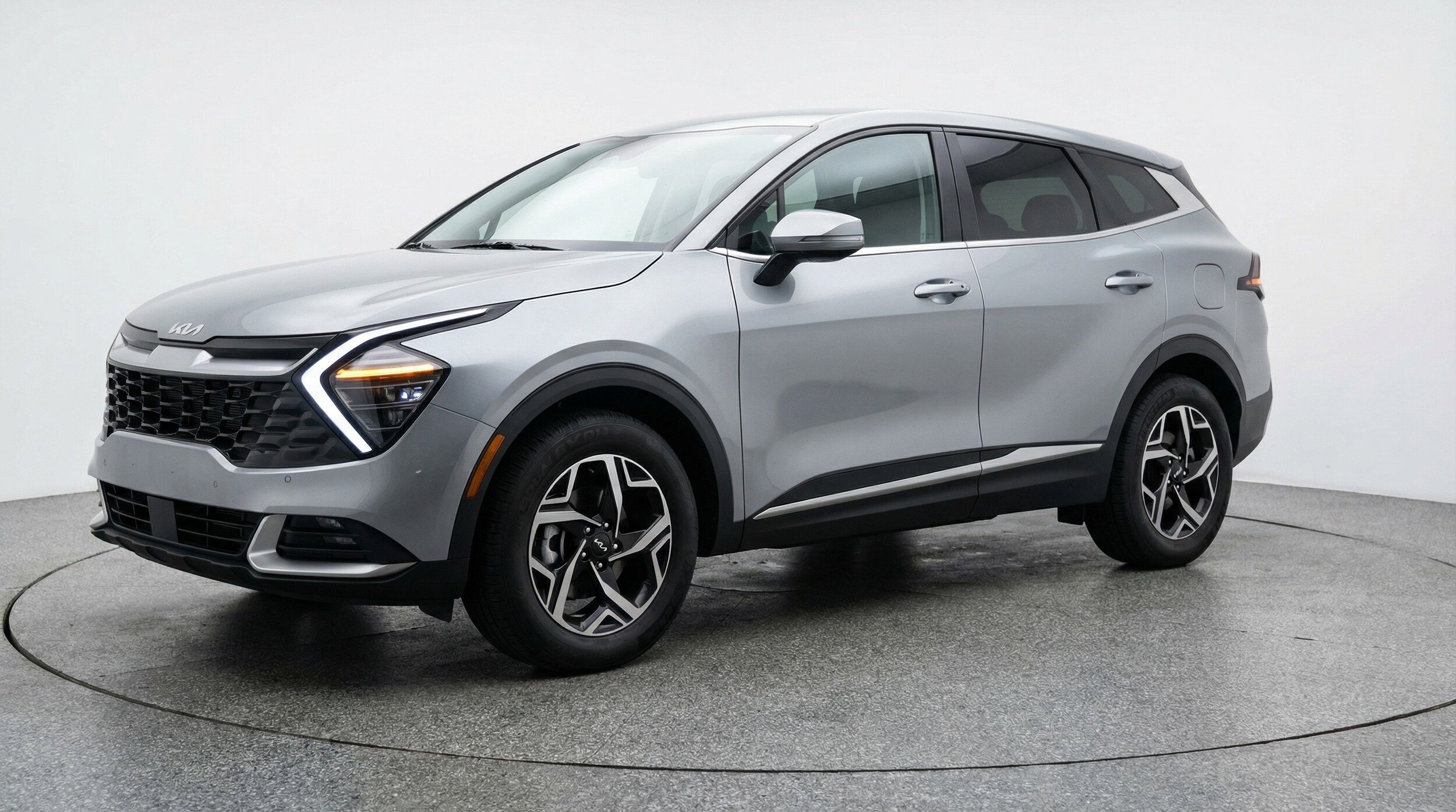 Thumbnail: 2025 Kia Sportage - 3