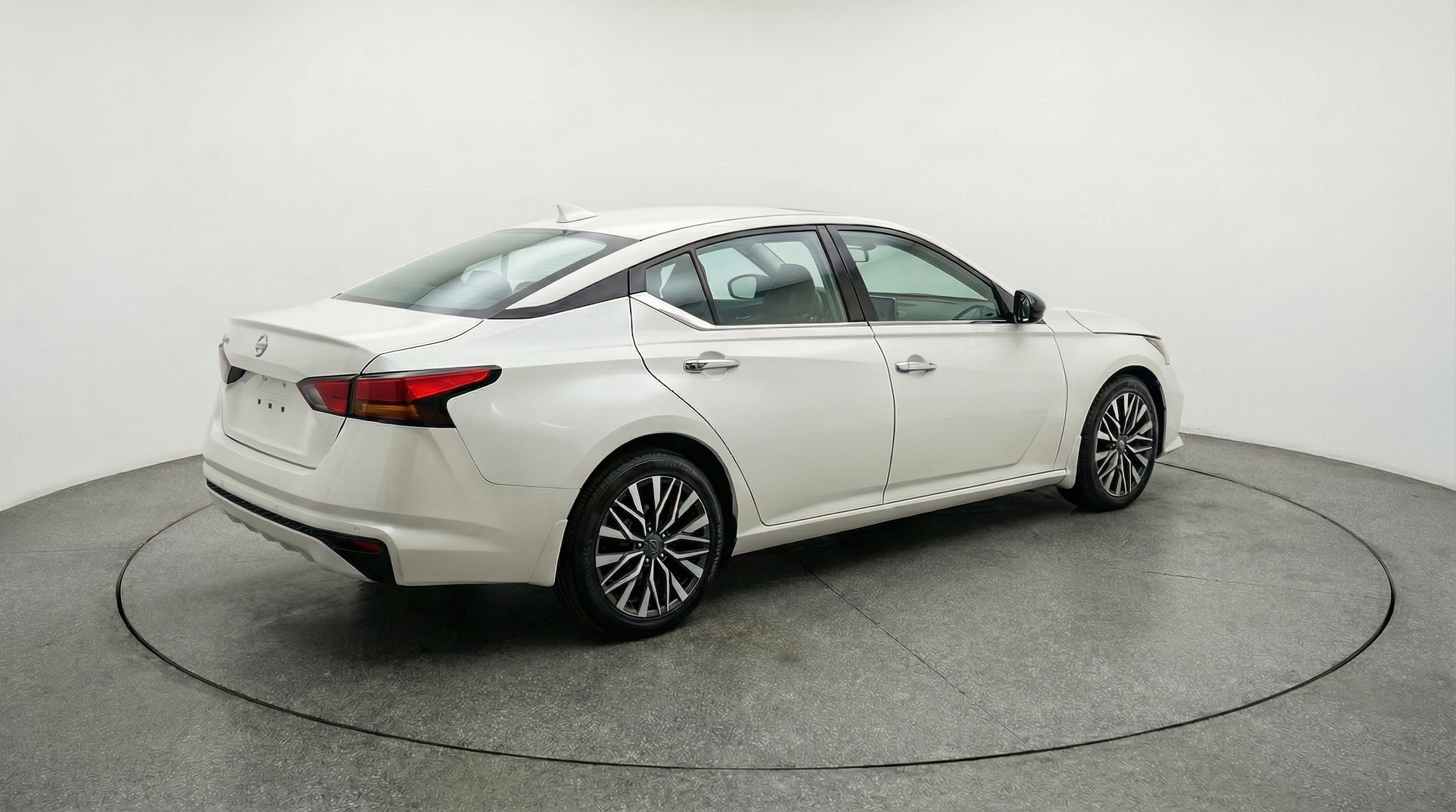 Thumbnail: 2025 Nissan Altima - 7