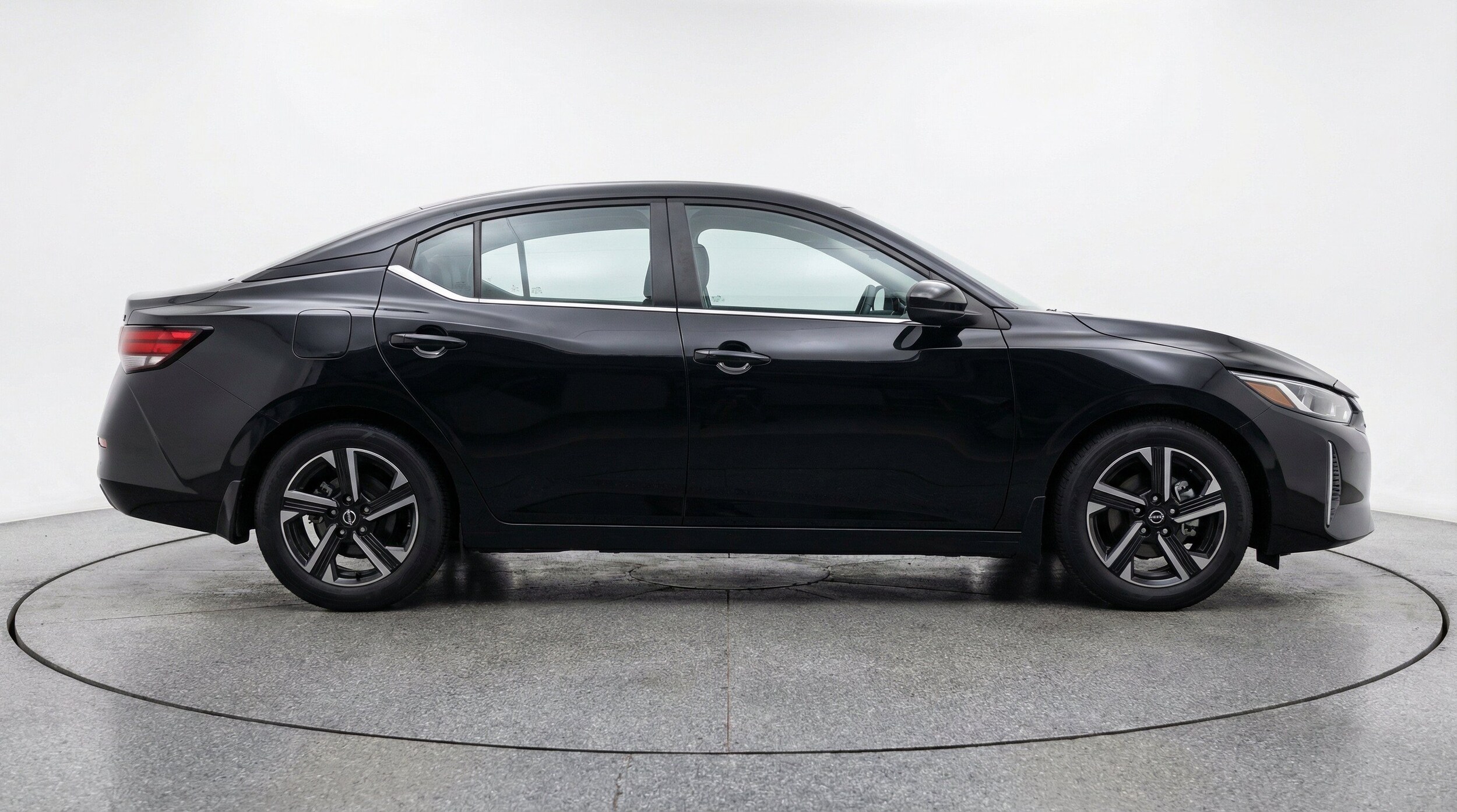 Thumbnail: 2025 Nissan Sentra - 11