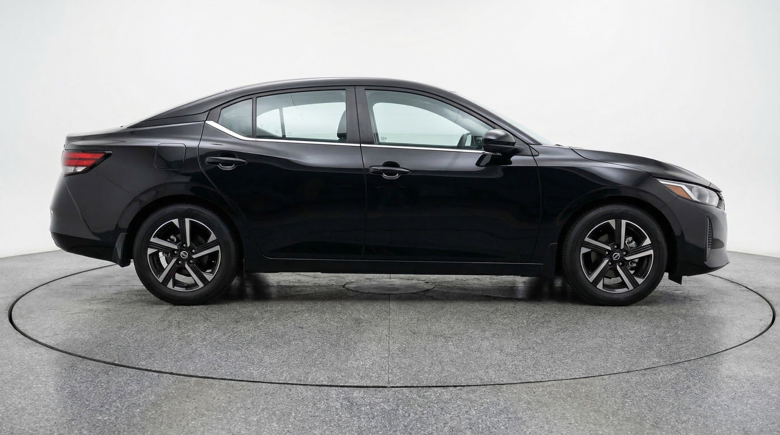 Thumbnail: 2025 Nissan Sentra - 11