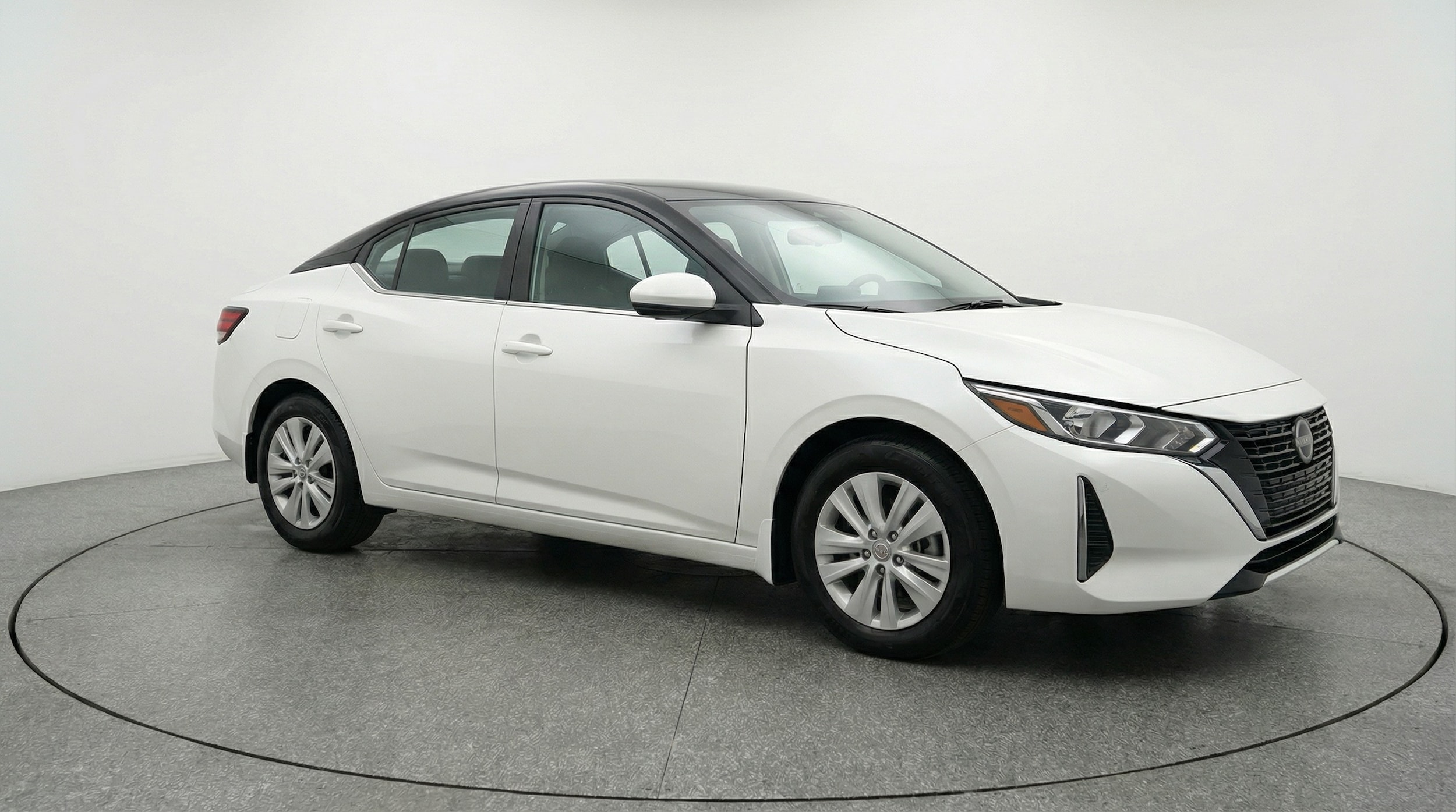 Thumbnail: 2025 Nissan Sentra - 1