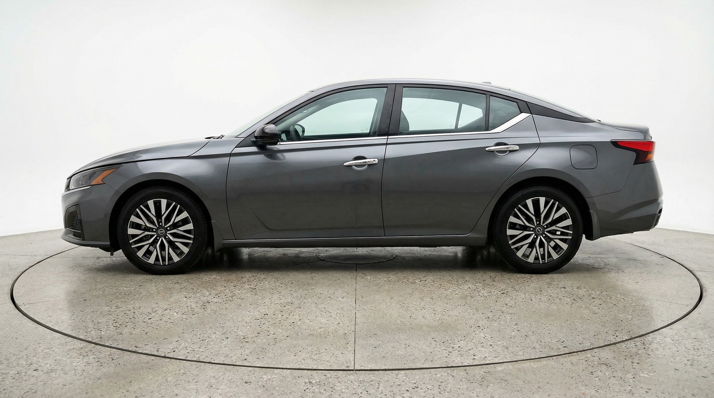 Thumbnail: 2025 Nissan Altima - 4