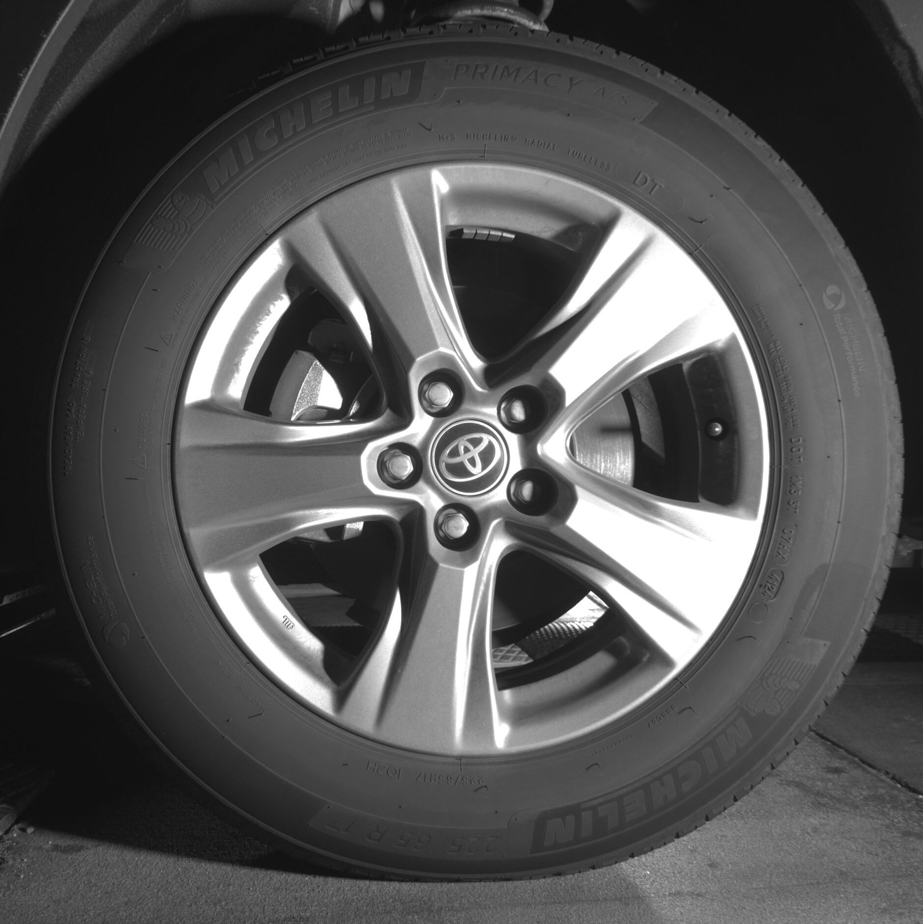 Thumbnail: 2025 Toyota RAV4 - 9