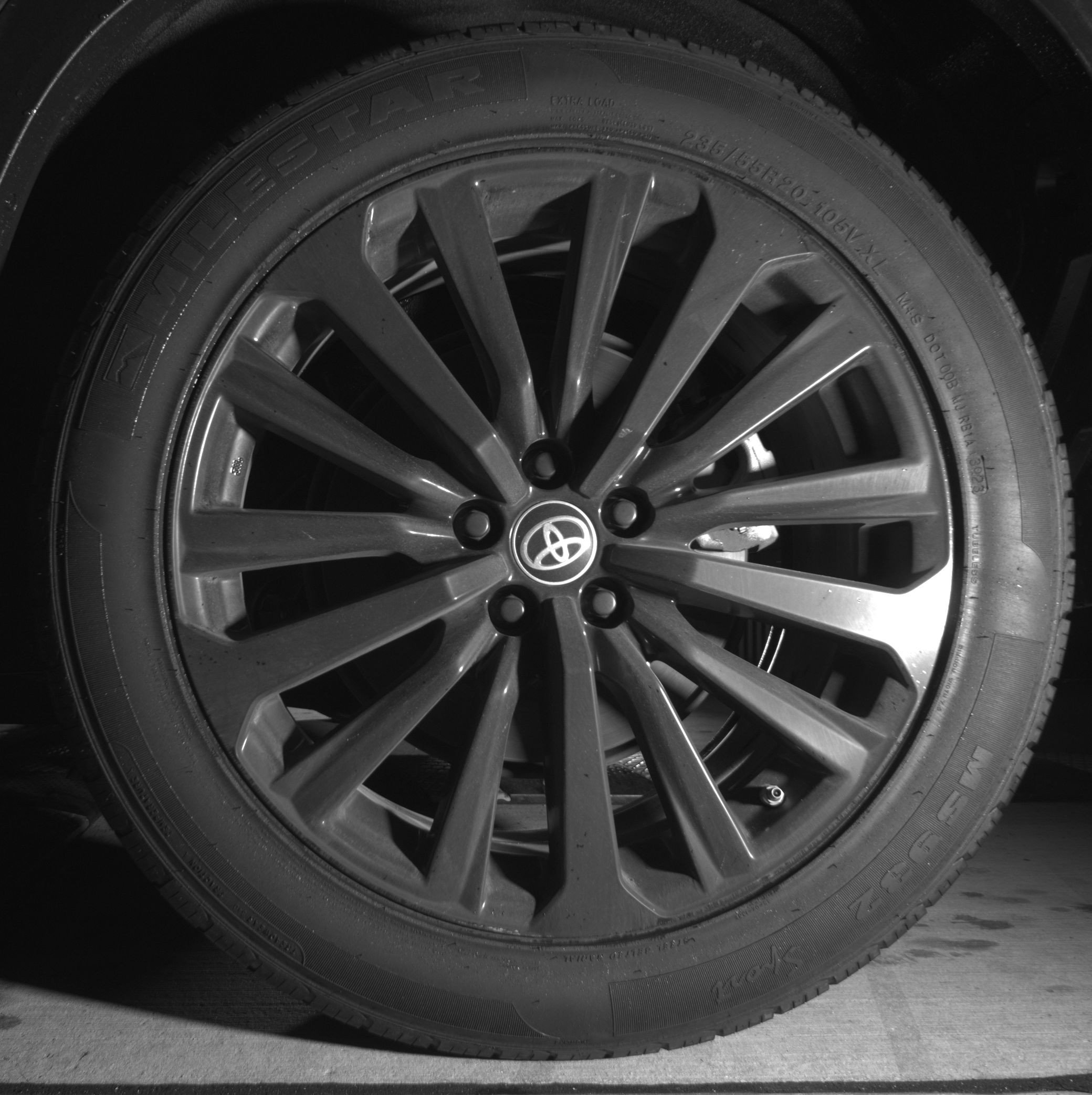 Thumbnail: 2024 Toyota Highlander - 14