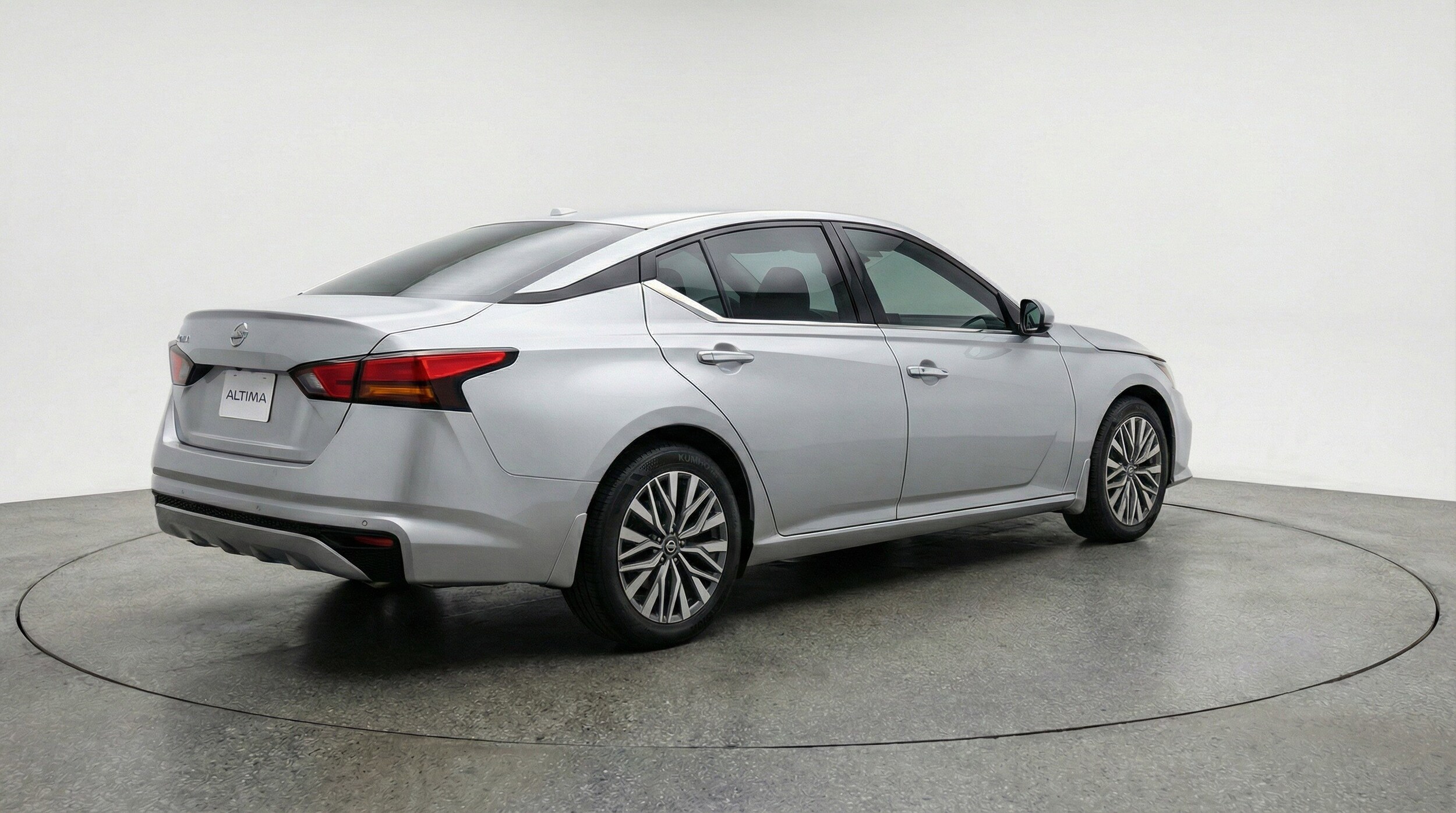 Thumbnail: 2025 Nissan Altima - 9