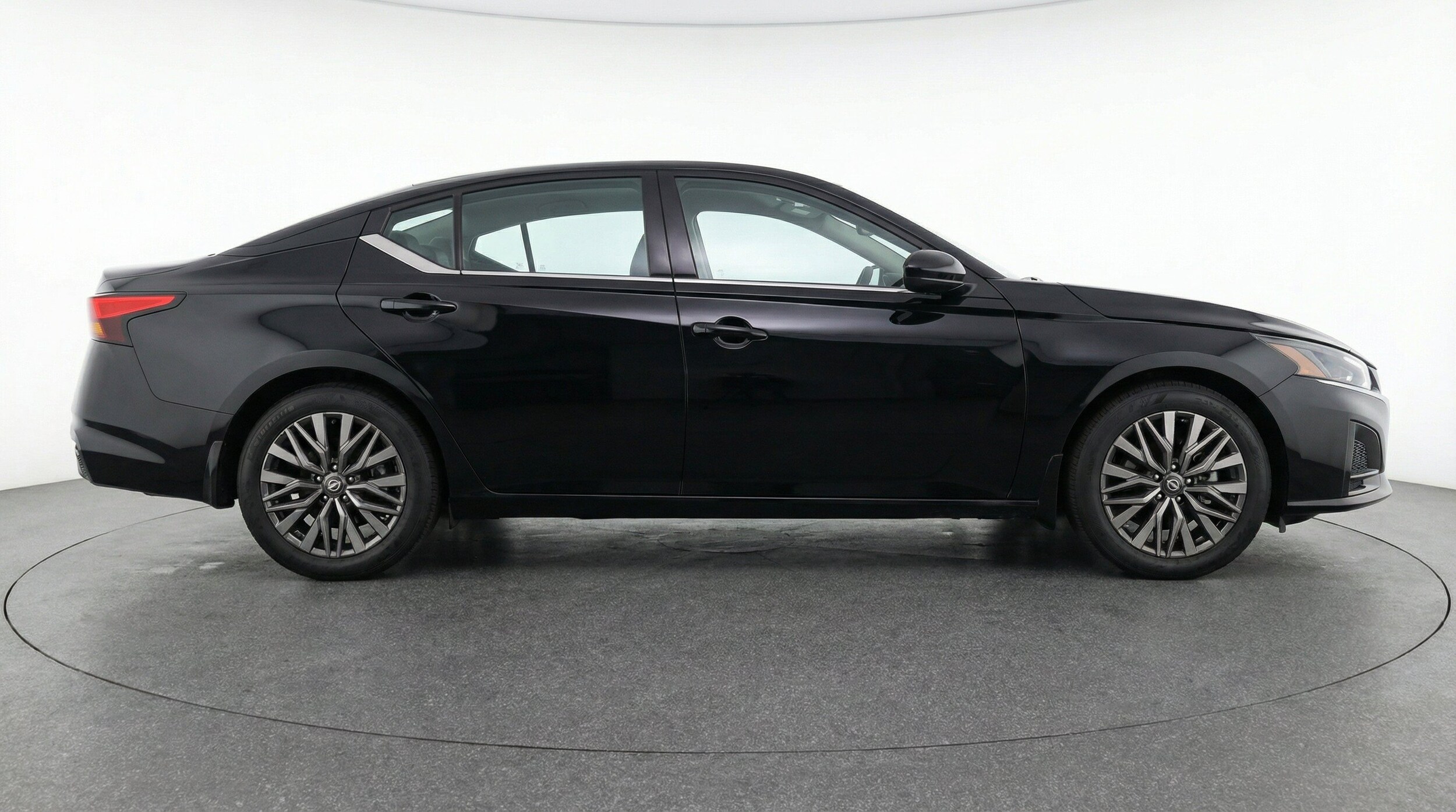 Thumbnail: 2025 Nissan Altima - 11