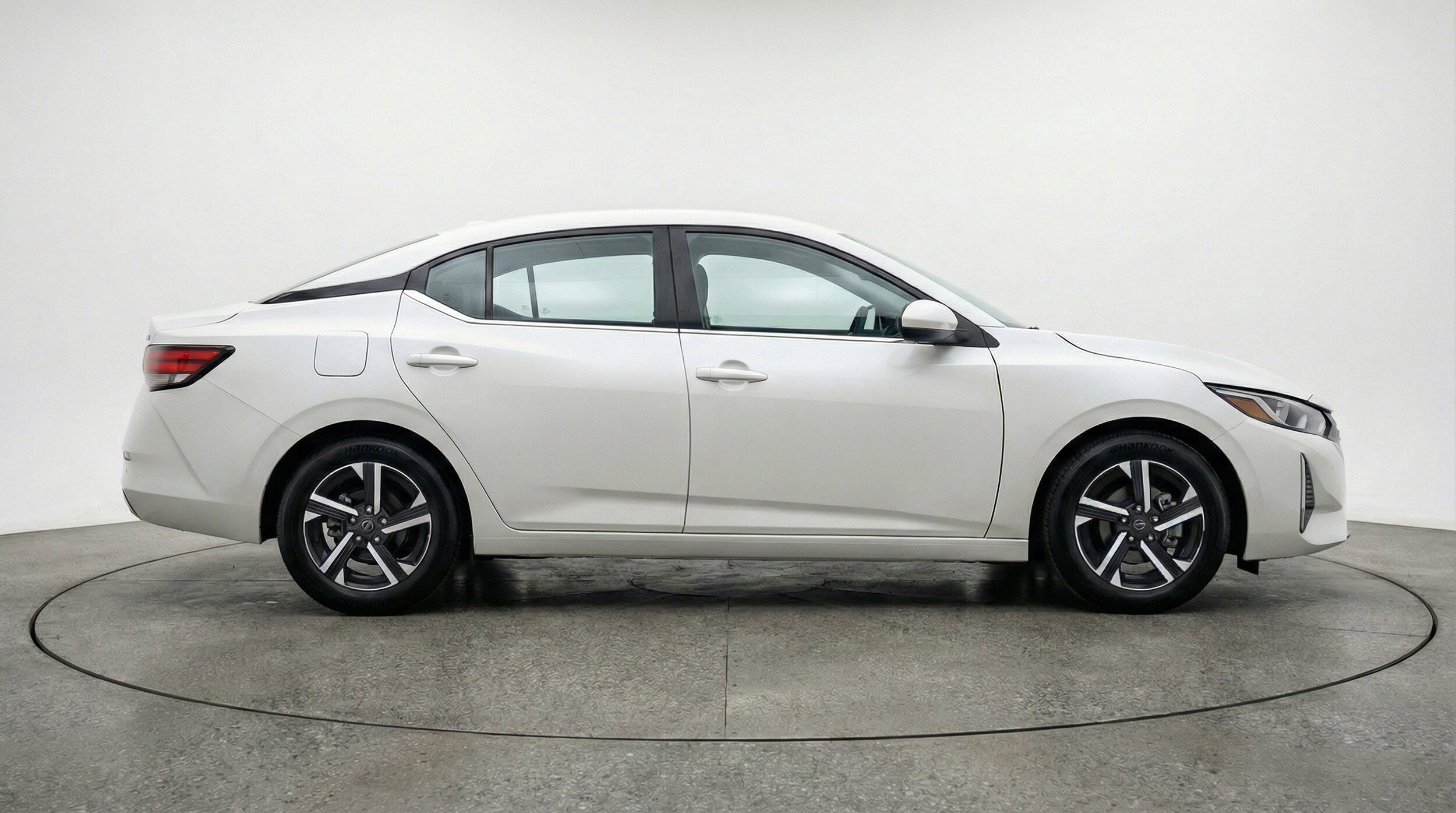 Thumbnail: 2025 Nissan Sentra - 11