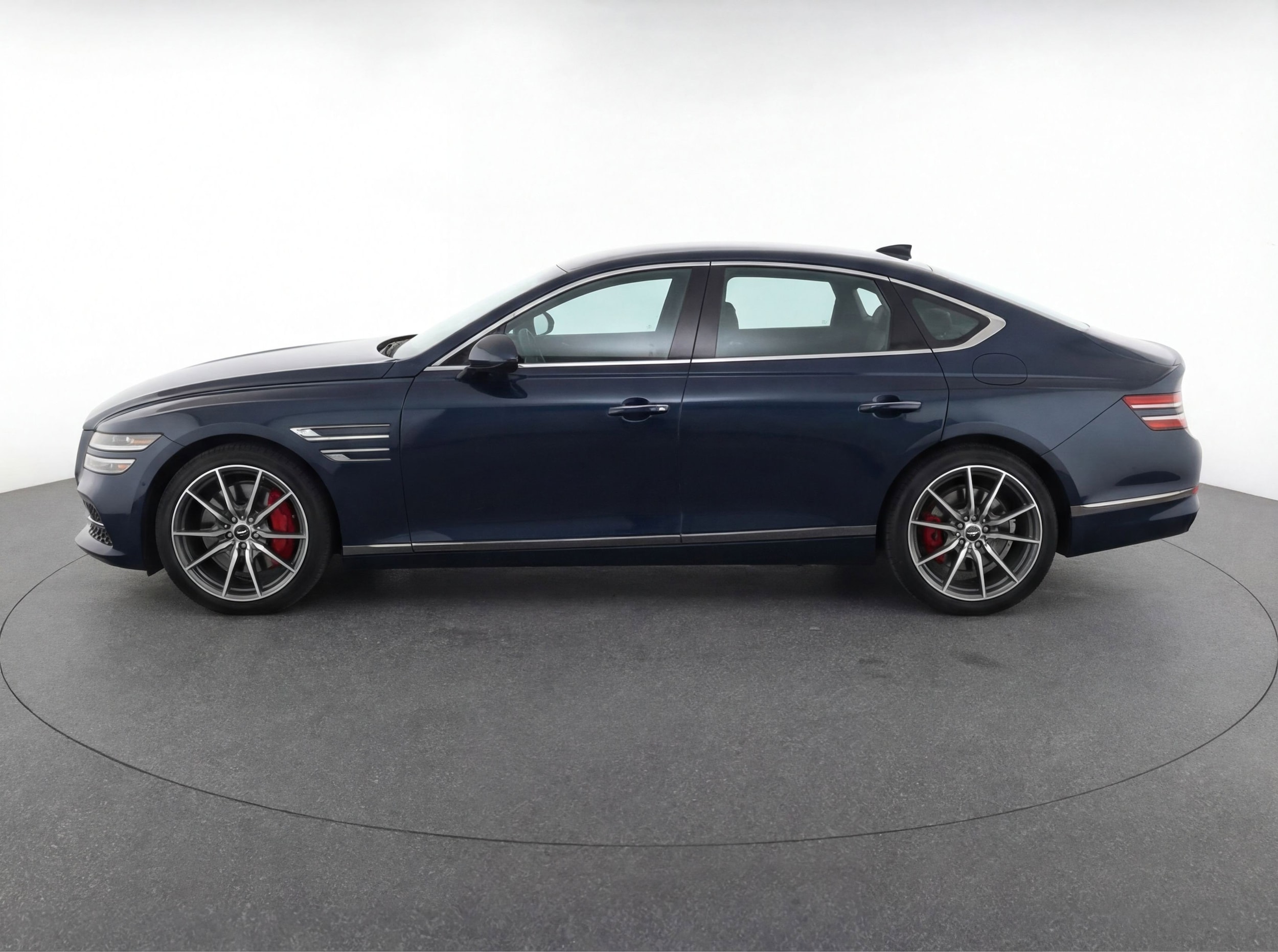 Thumbnail: 2025 Genesis G70 - 5