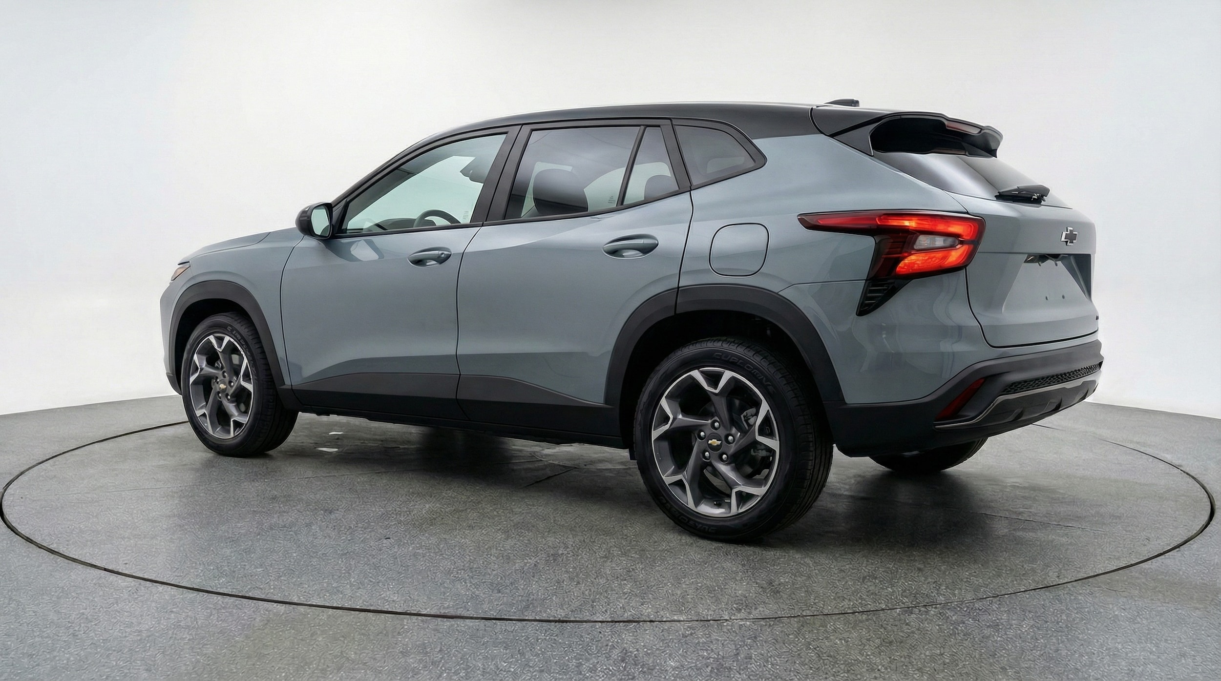 Thumbnail: 2025 Chevrolet Trax - 5