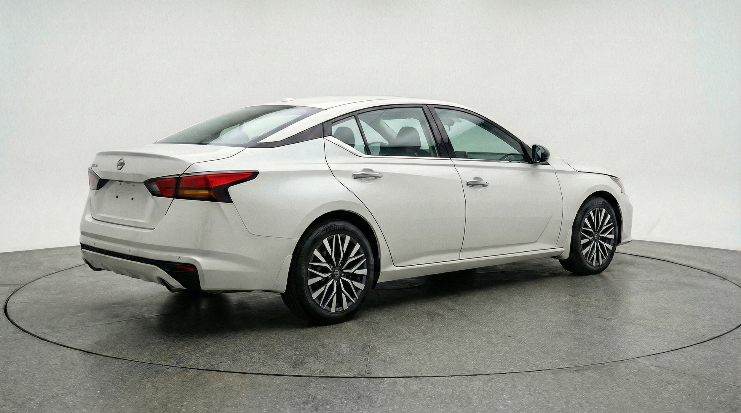 Thumbnail: 2025 Nissan Altima - 7