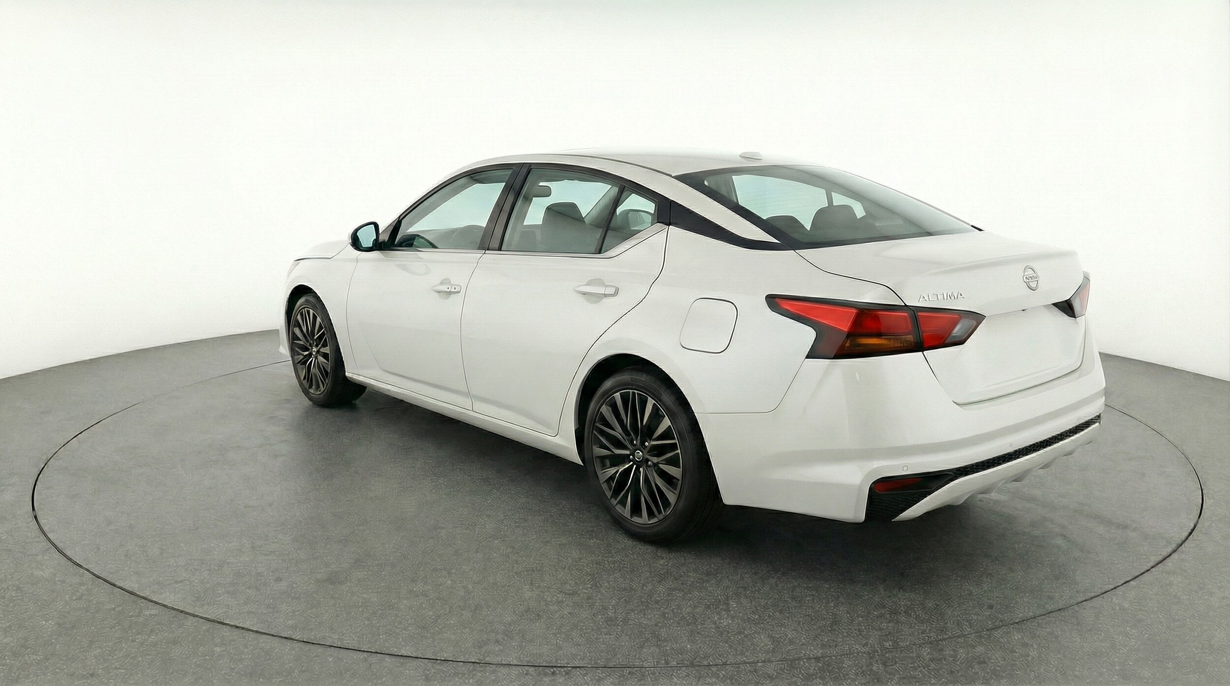 Thumbnail: 2025 Nissan Altima - 5