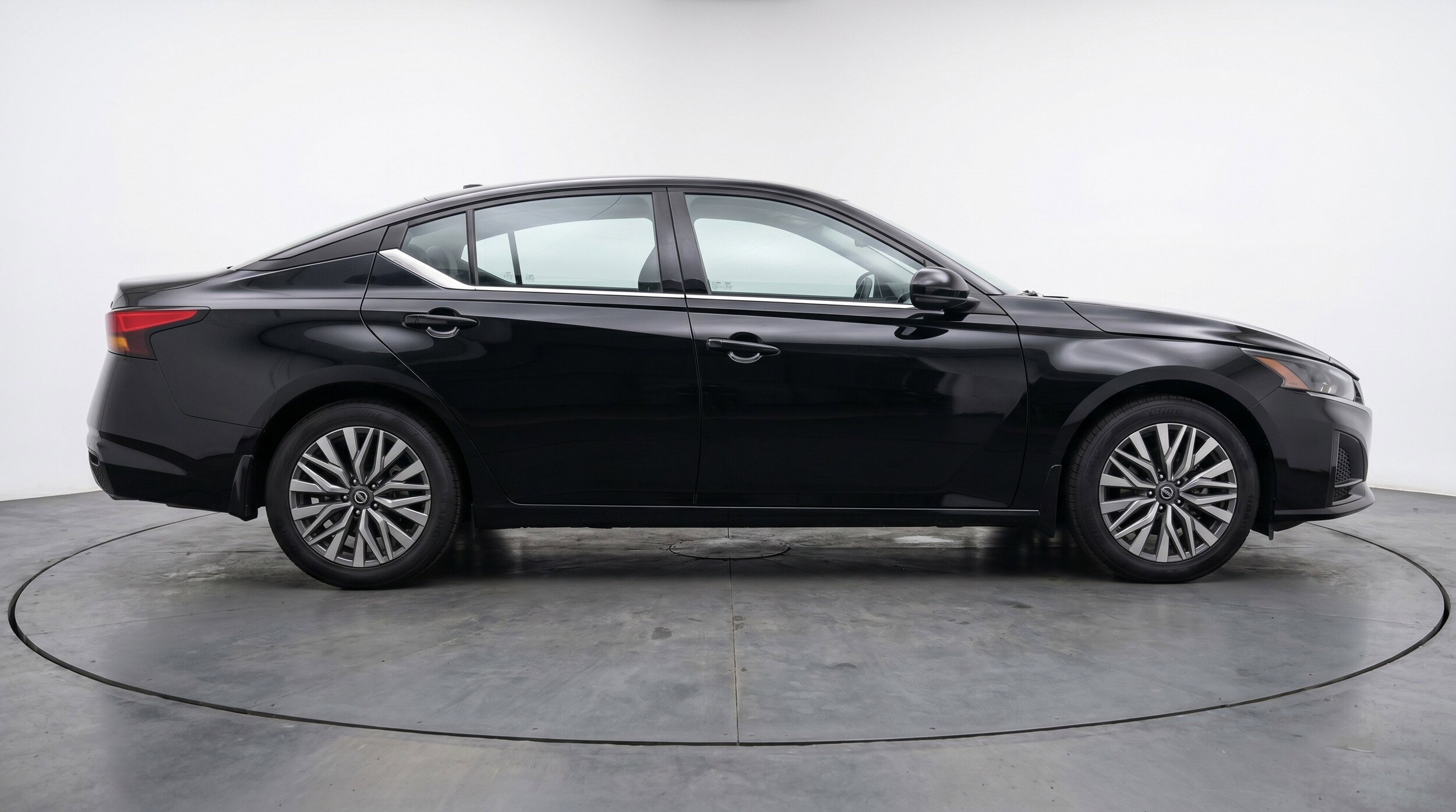 Thumbnail: 2025 Nissan Altima - 11