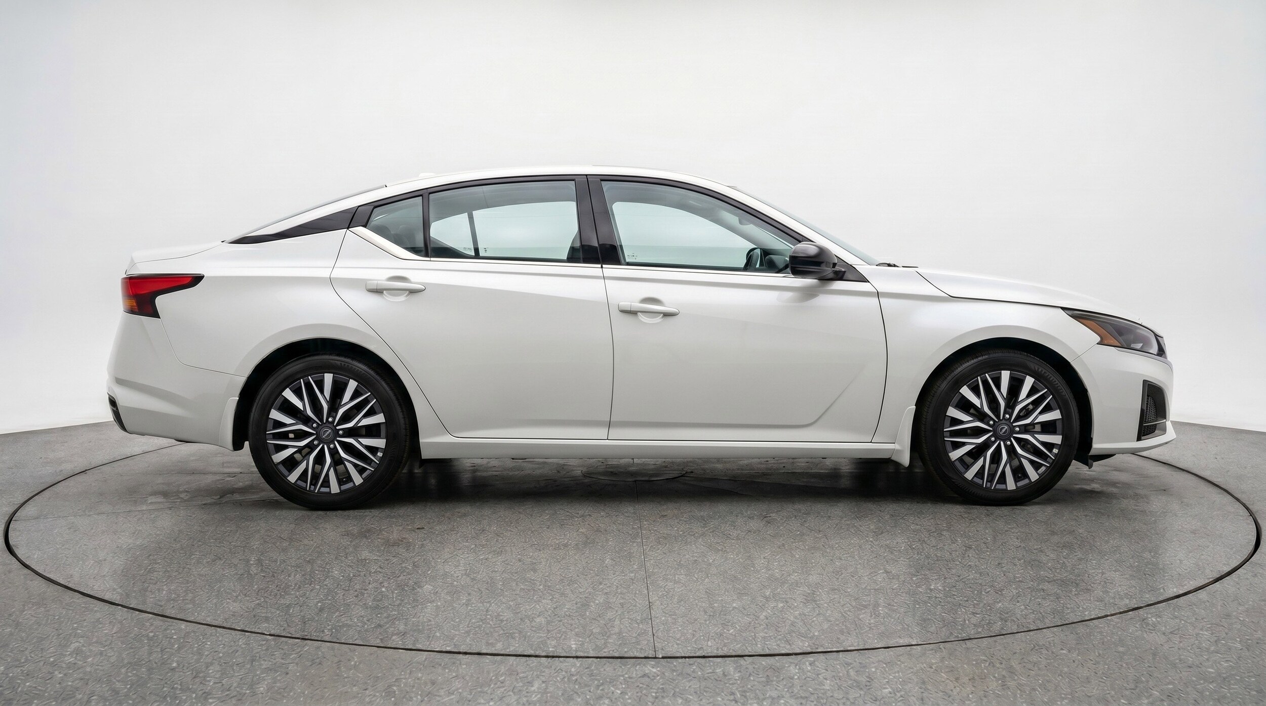 Thumbnail: 2025 Nissan Altima - 11